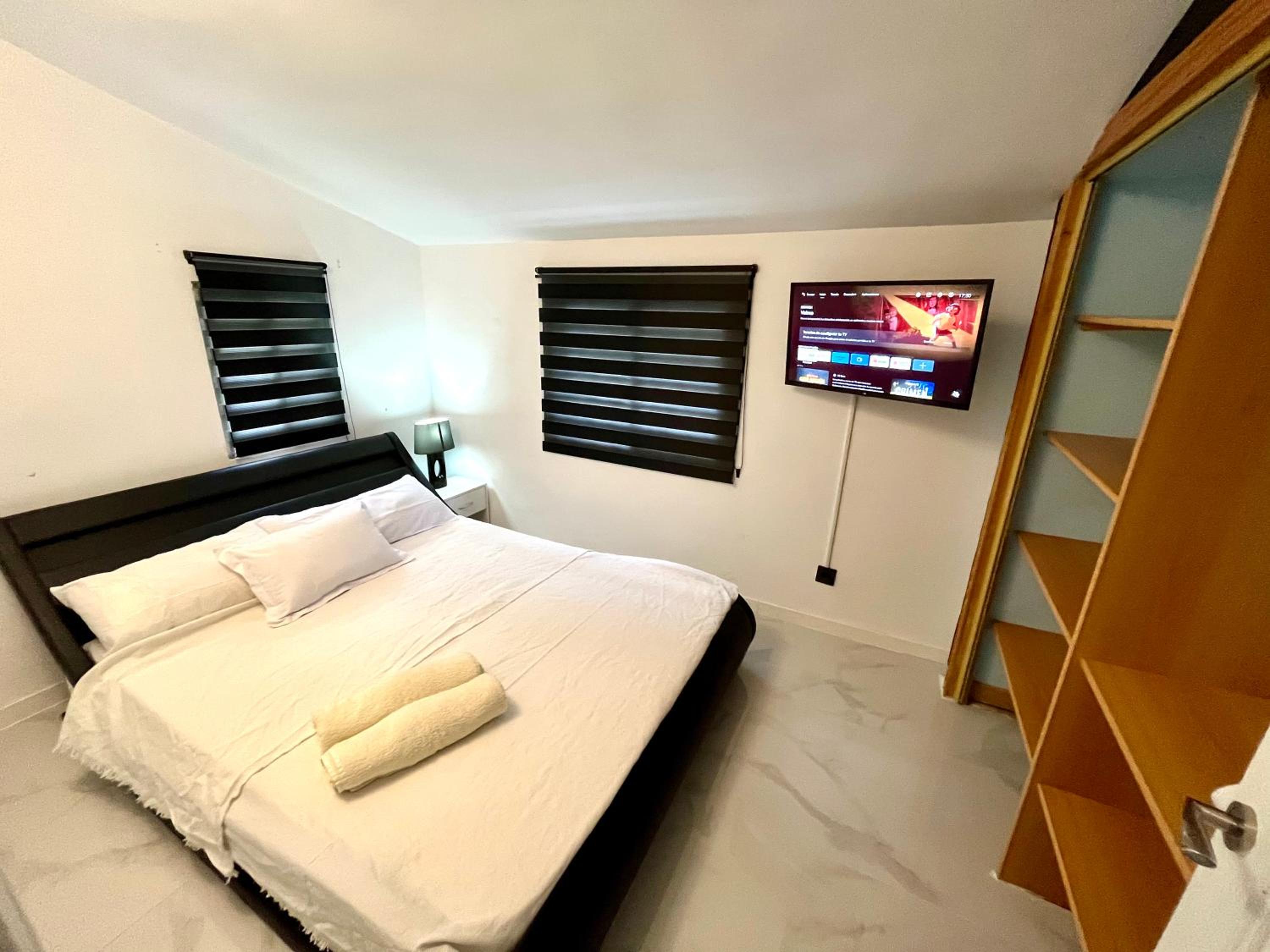 Chalet en pantano privado San Ramón