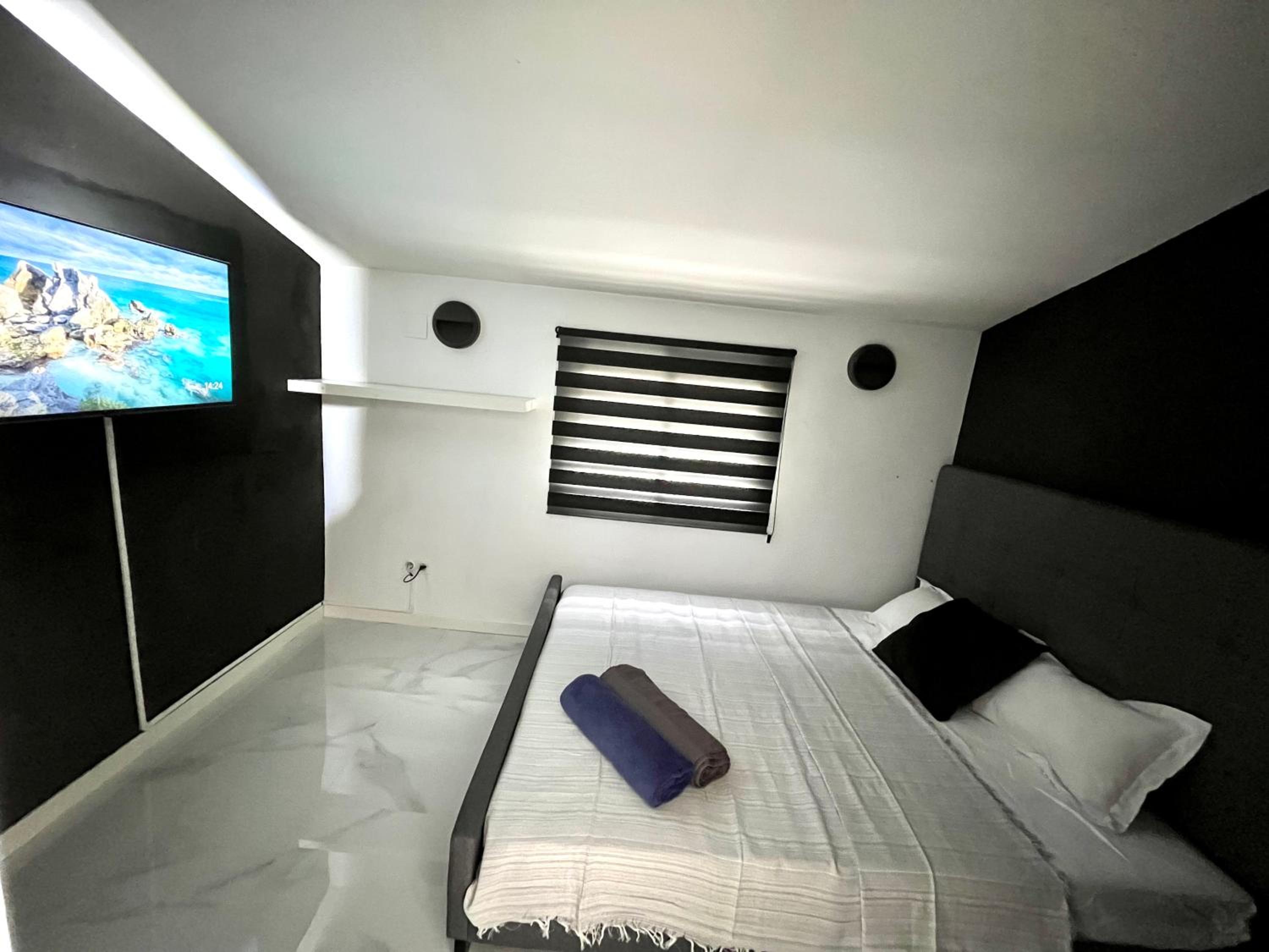 Chalet en pantano privado San Ramón