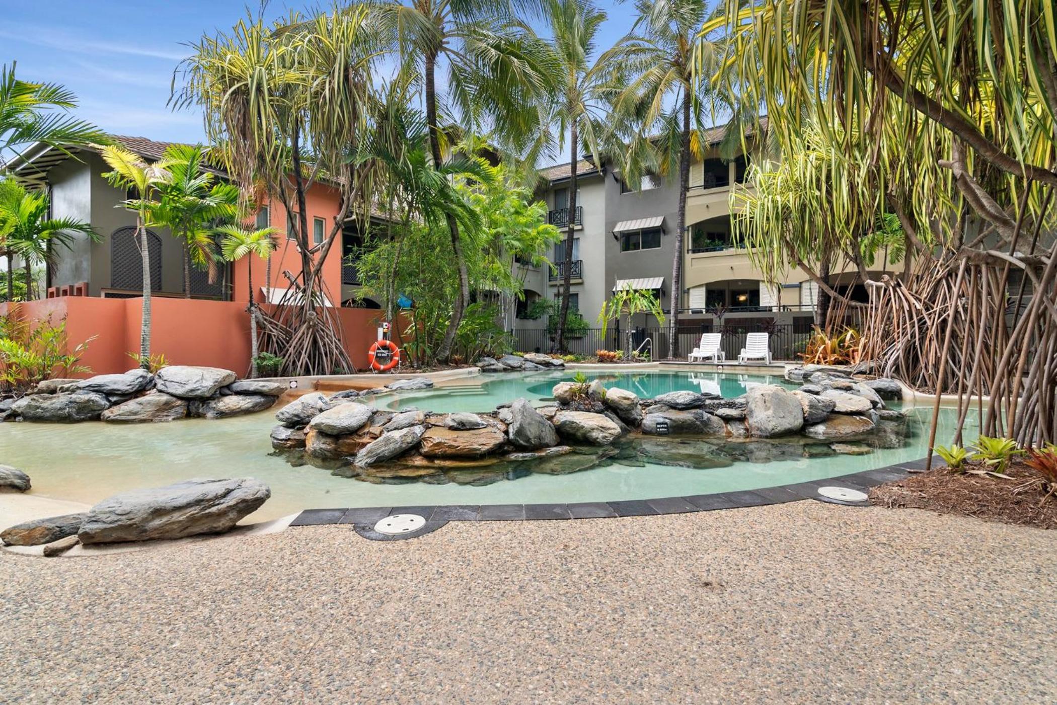 Coral Luxe Resort - 9 Pools Gym & BBQ