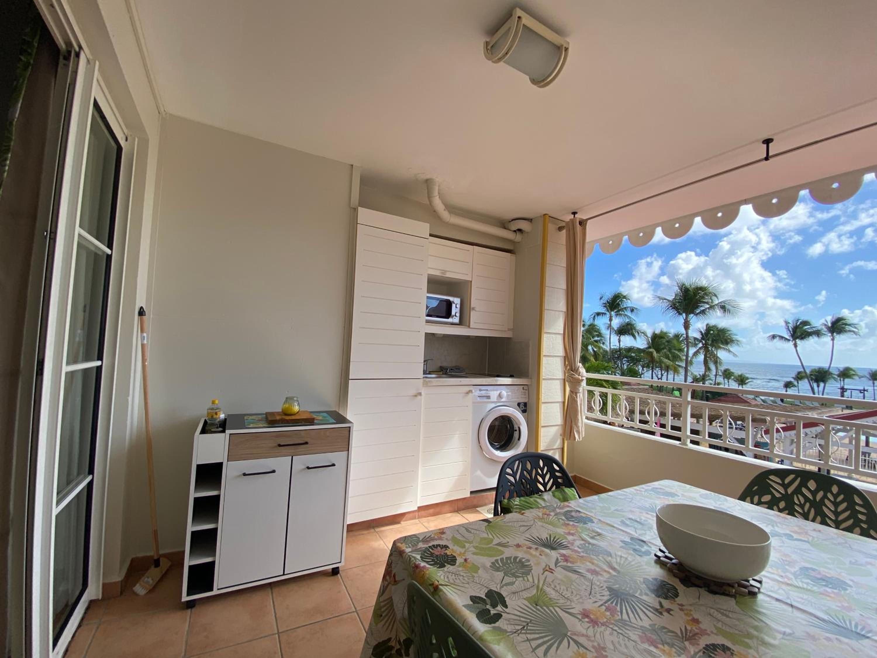 studio vue mer sur sainte-anne tiborddemer view 5