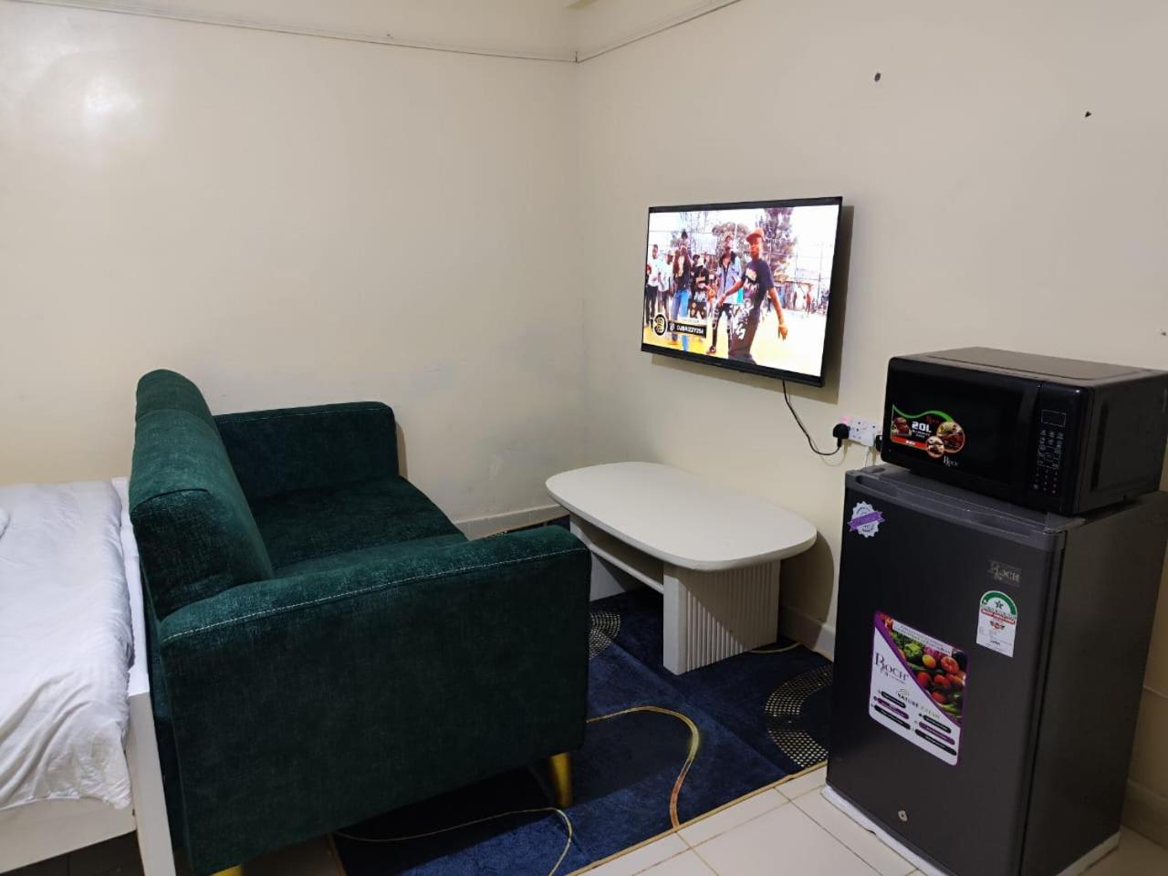 SkyAura Studio Kinoo