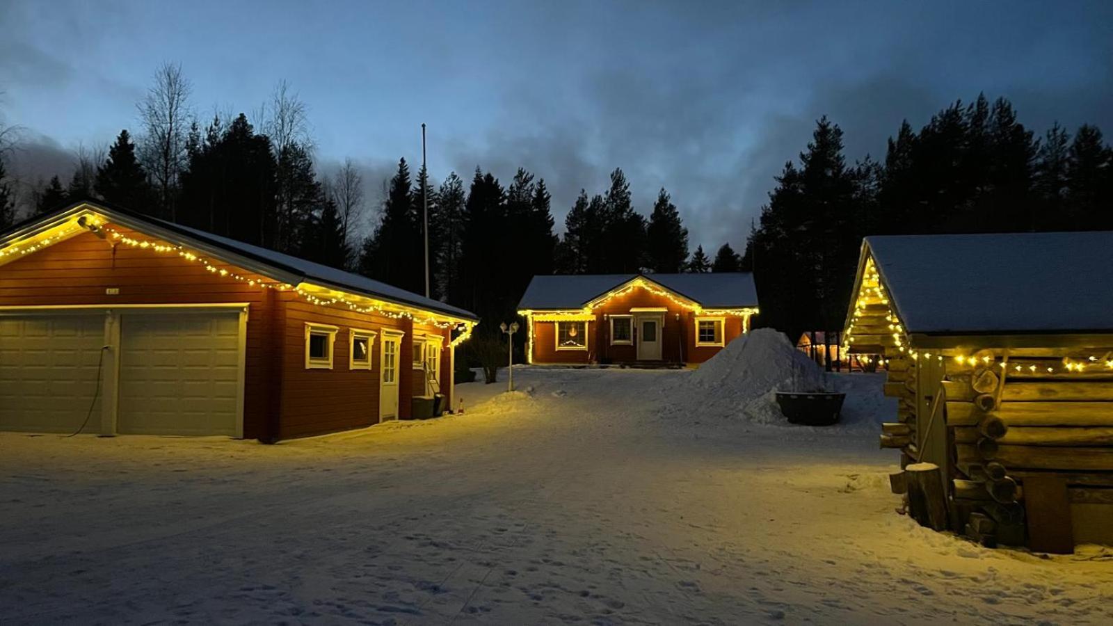 Santa's Loghouse