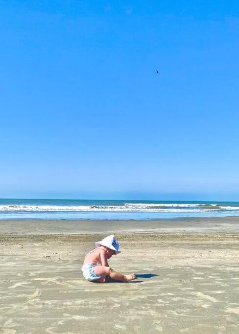 Casa Incrível à beira do Rio Guaraú e Praia NATAL e RÉVEILLON
