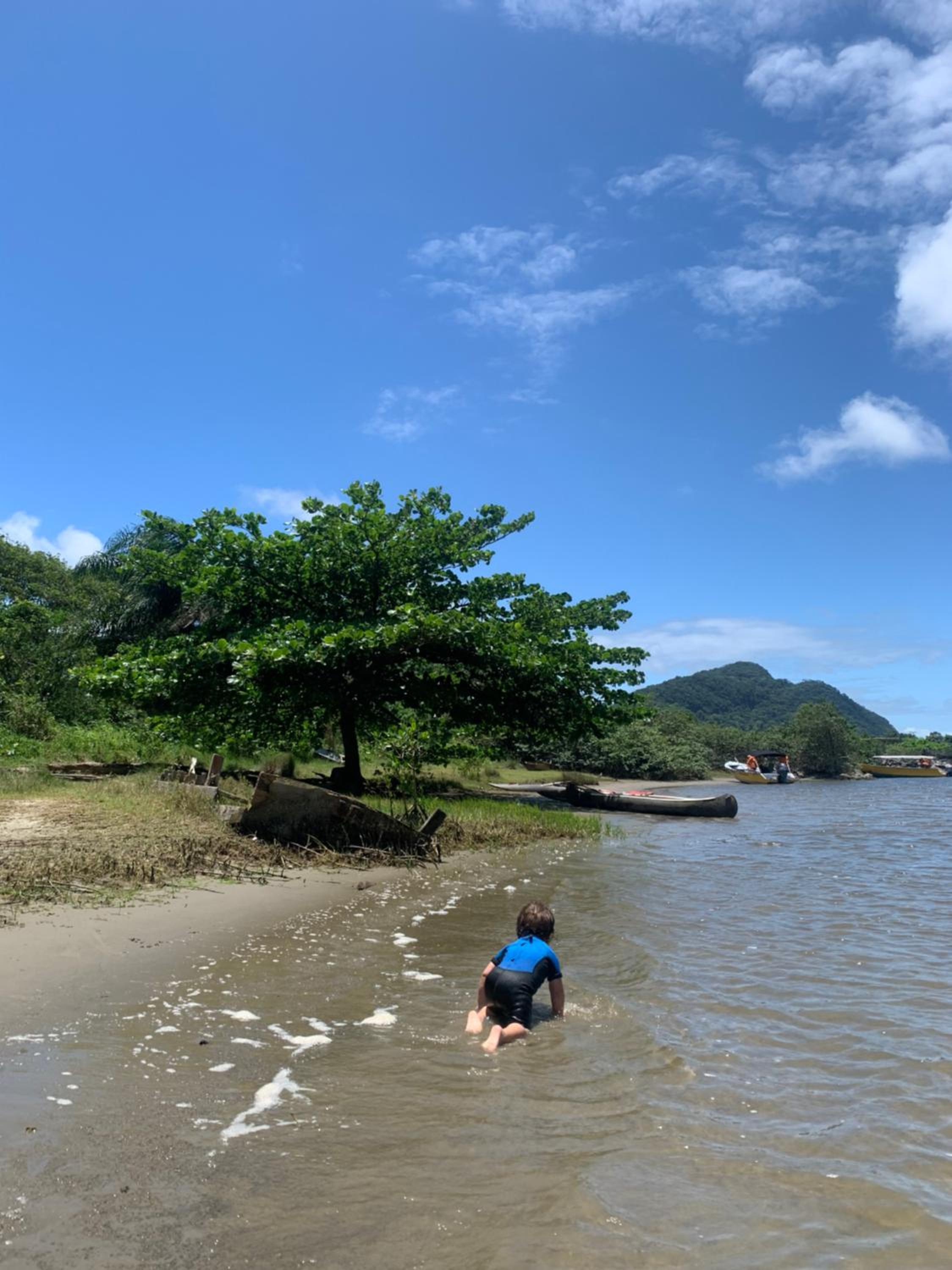 Casa Incrível à beira do Rio Guaraú e Praia NATAL e RÉVEILLON
