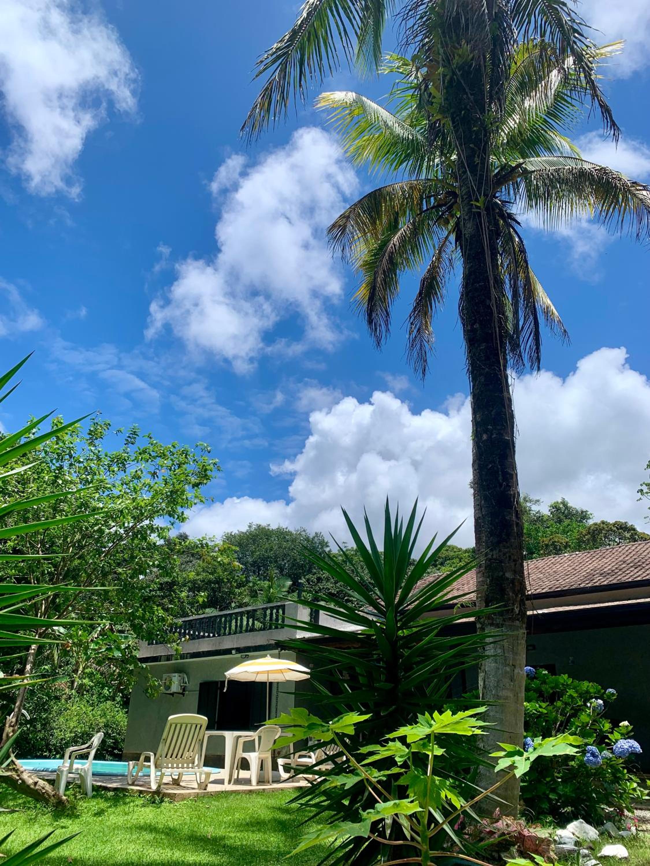 Casa Incrível à beira do Rio Guaraú e Praia NATAL e RÉVEILLON