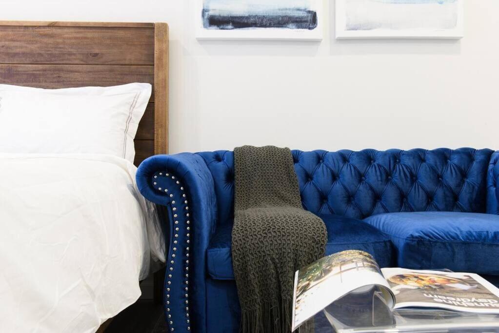 240-9 Luxury Prime Location STUDIO W&D
