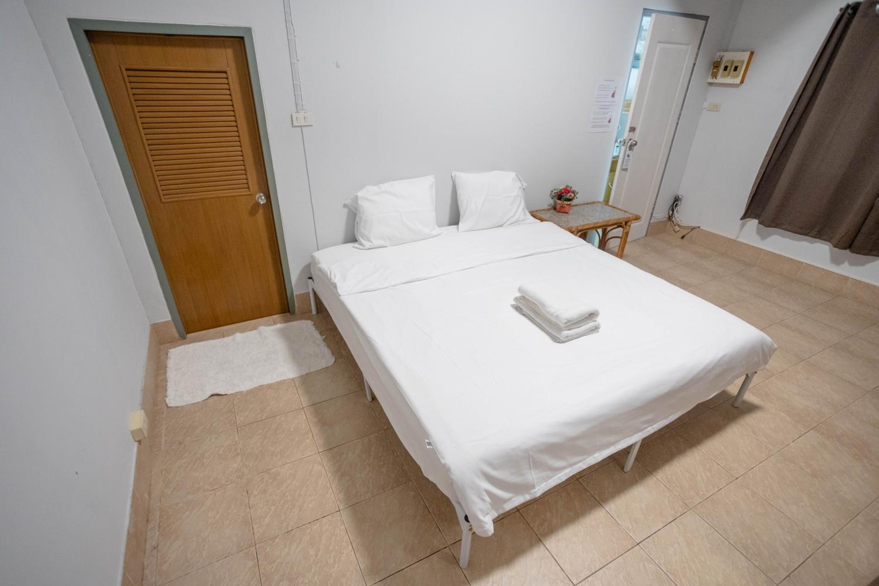 Mitr Inn HuaHin Beach หาดหัวหิน