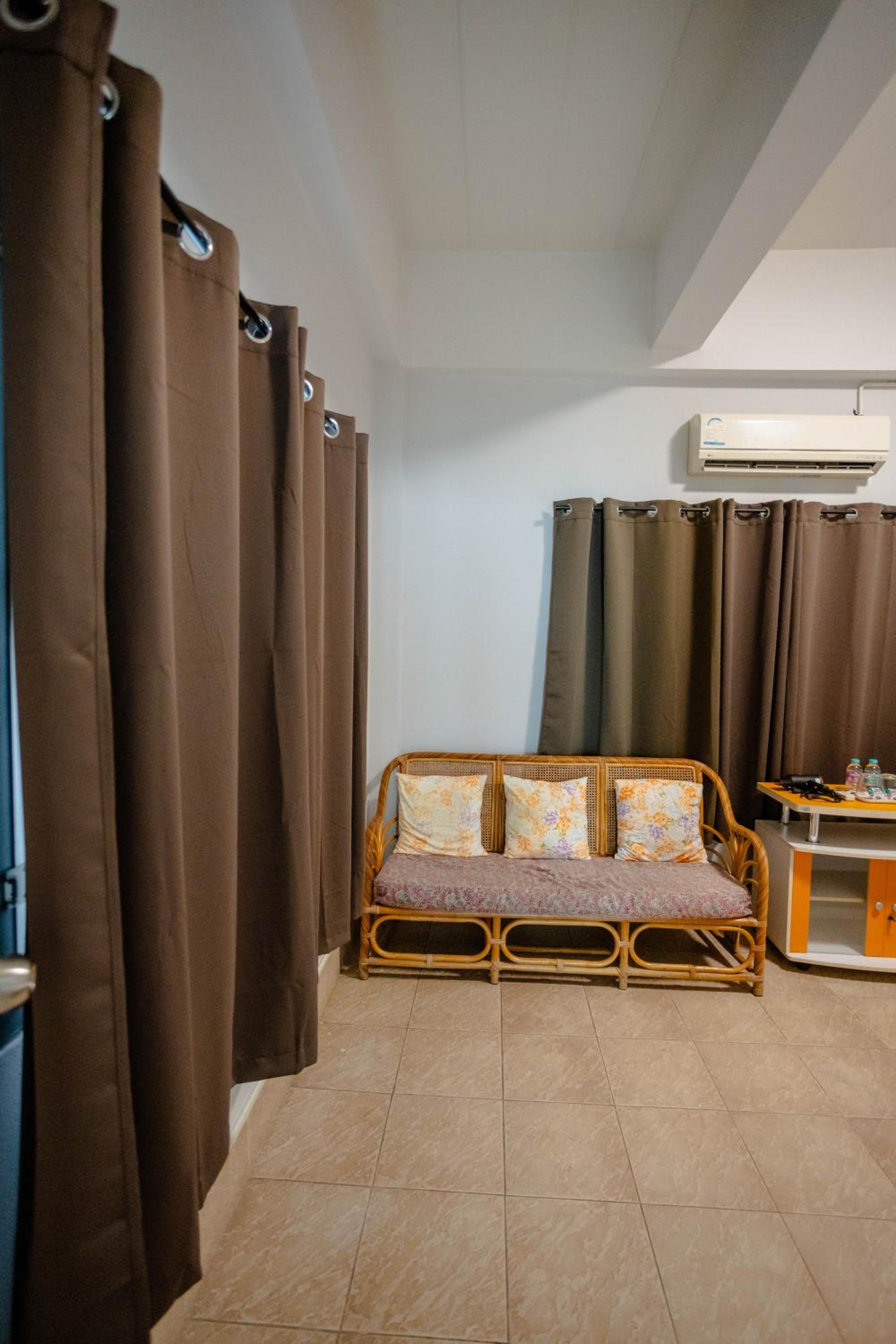 Mitr Inn HuaHin Beach หาดหัวหิน