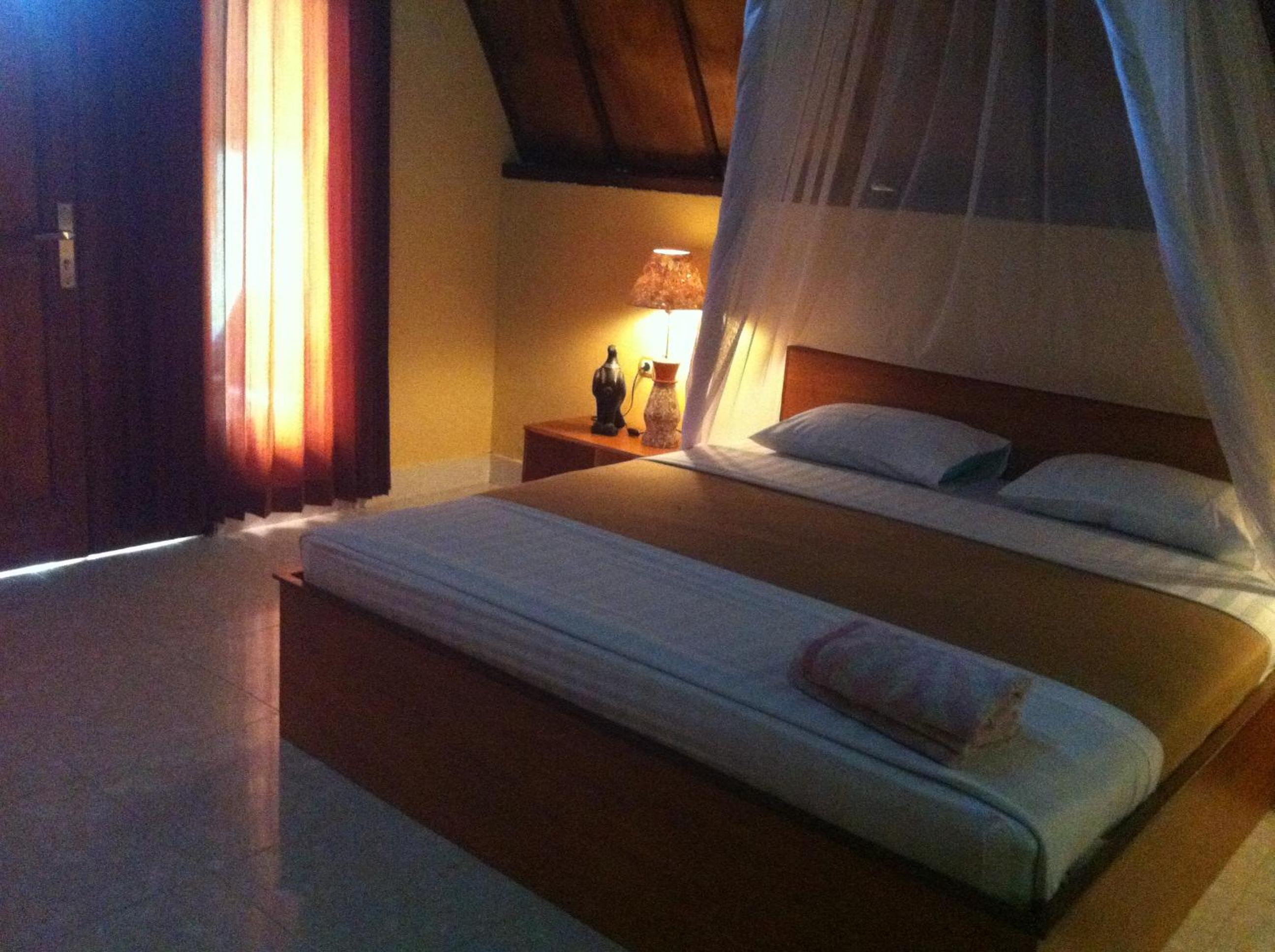 Dinoyin Bungalows view 5