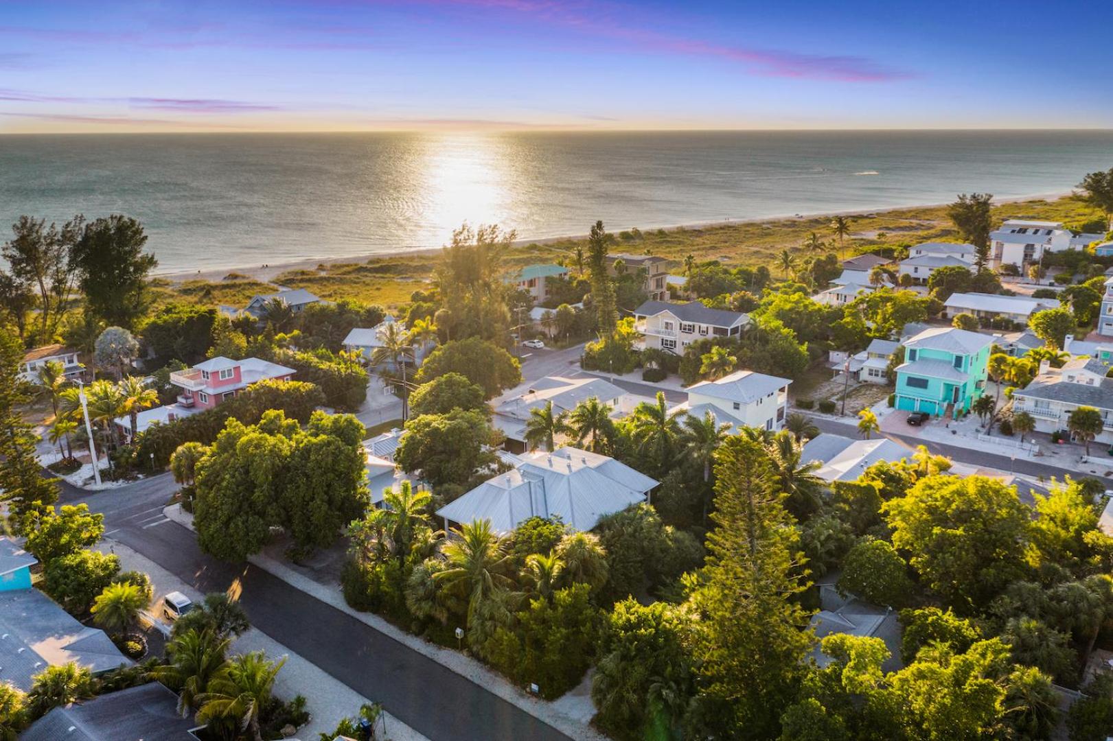 Casa Mariposa – AMI Luxury Retreat Steps to Beach Pine Ave w Pool Spa view 3