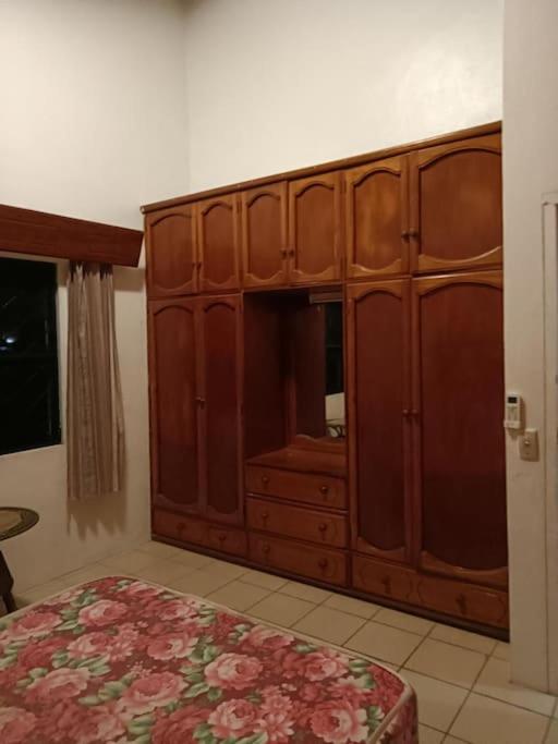 3 bedroom Executive Suite - view 6