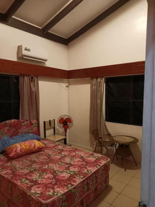 3 bedroom Executive Suite - view 8