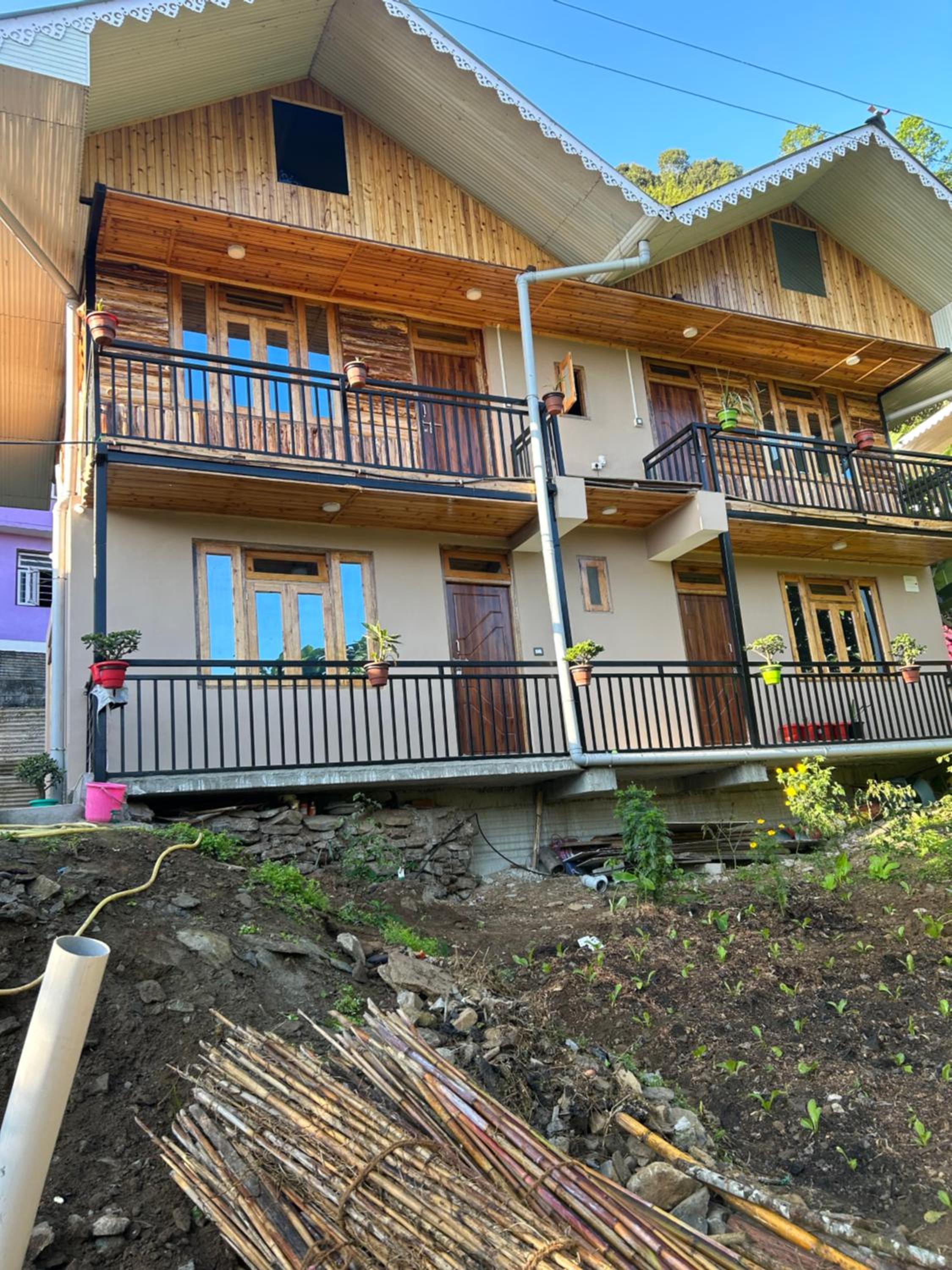 Positron homestay