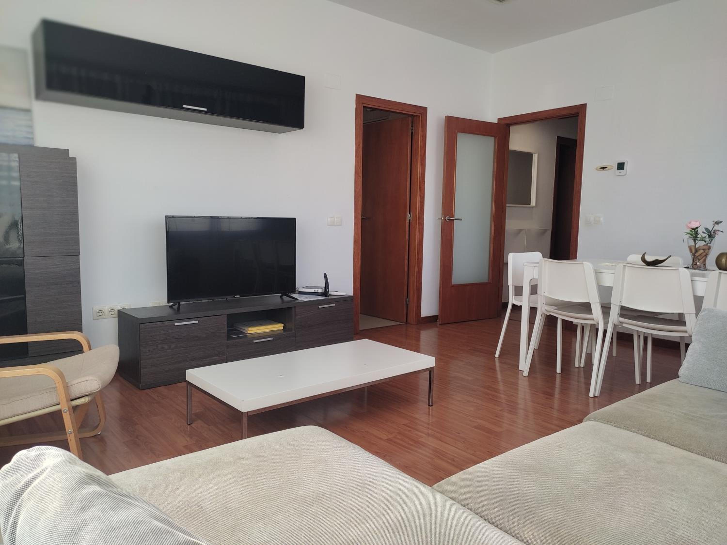 Ap4Us B1 - Apartment for us - Sightseeing & Beach near to Barcelona view 4