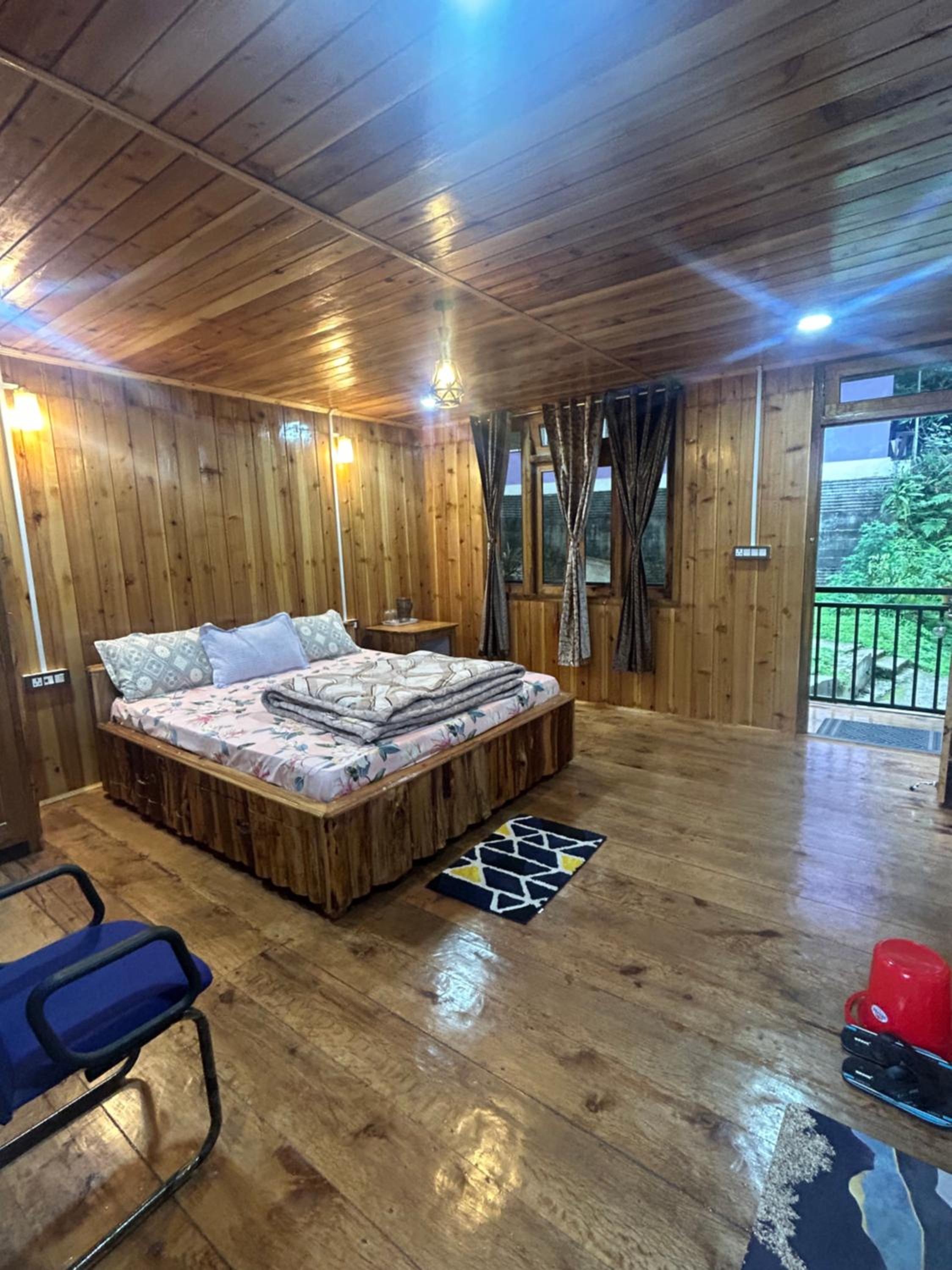 Positron homestay