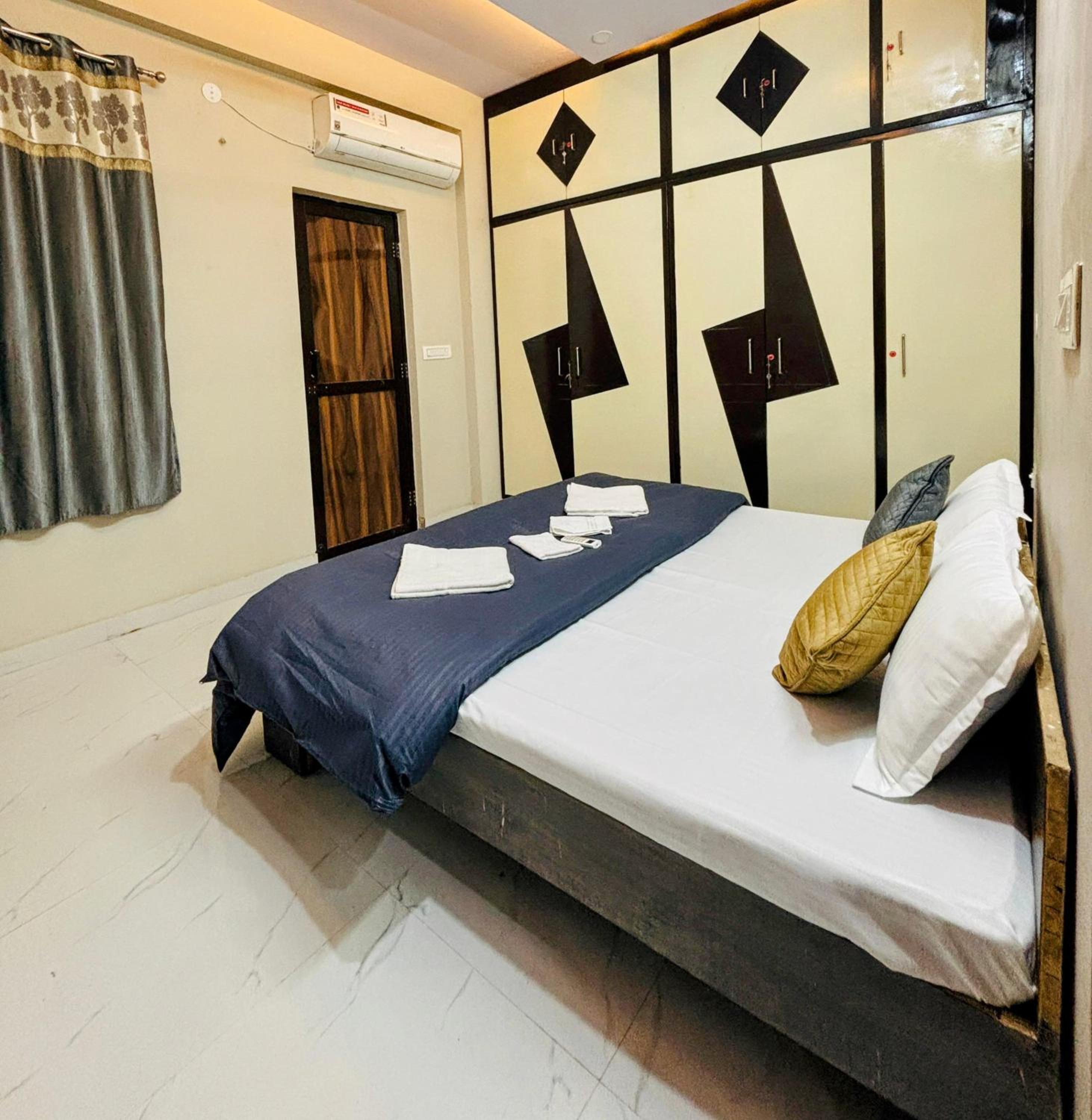 Cozystays Civil Lines Jaipur view 4