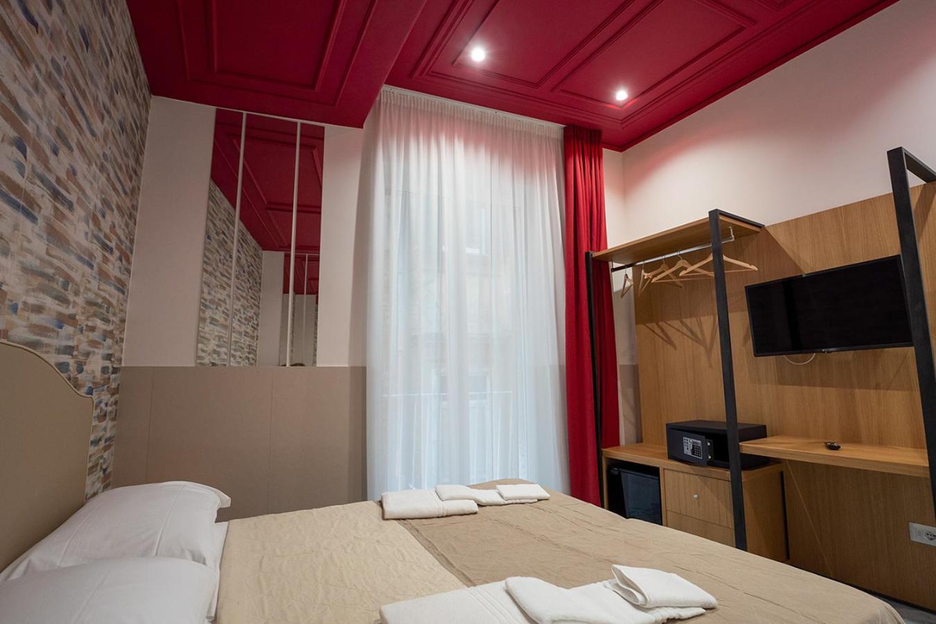 PC Boutique H Napoli Centro, by ClaPa Group photo 5