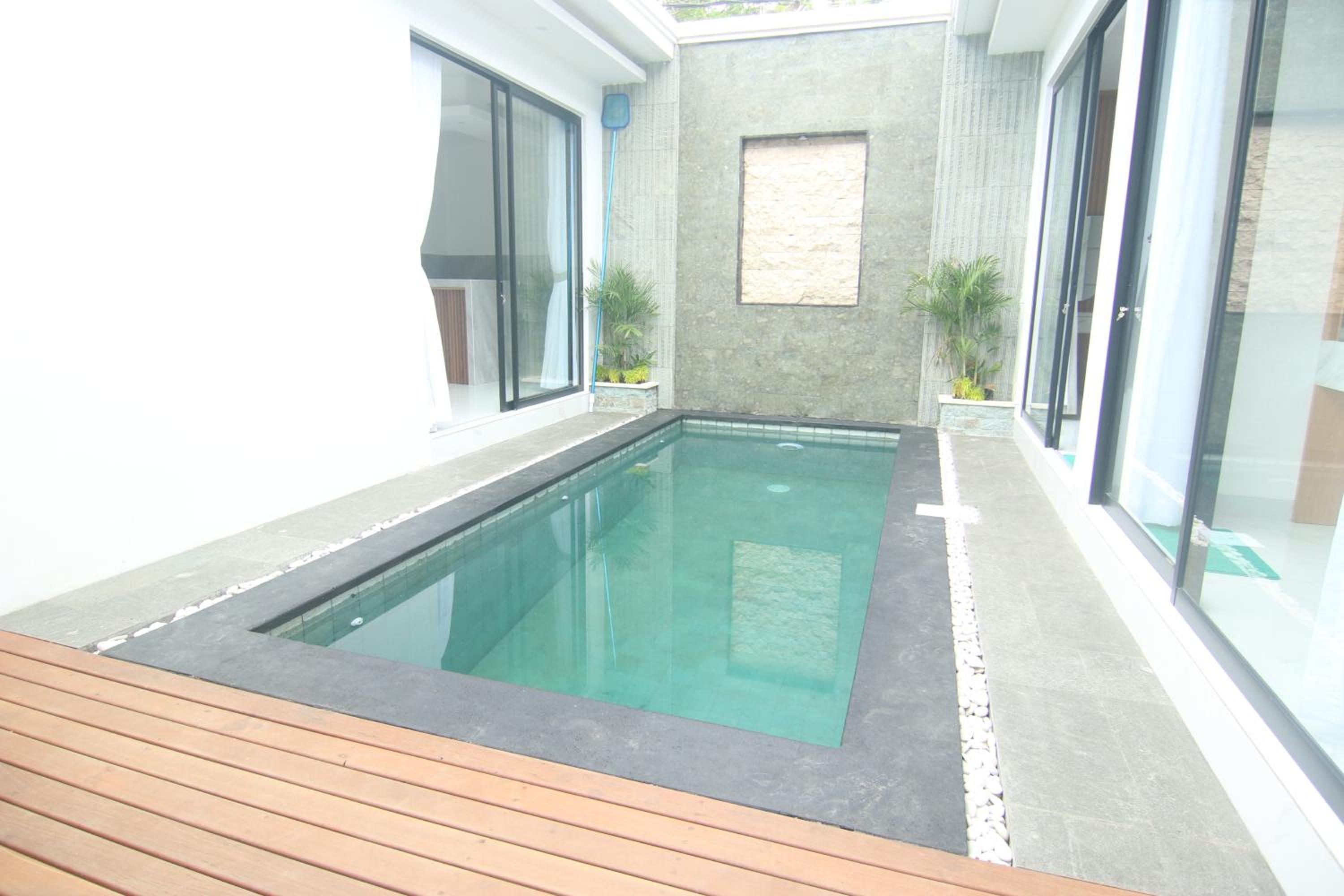 NadyaJayaLuxury Villa