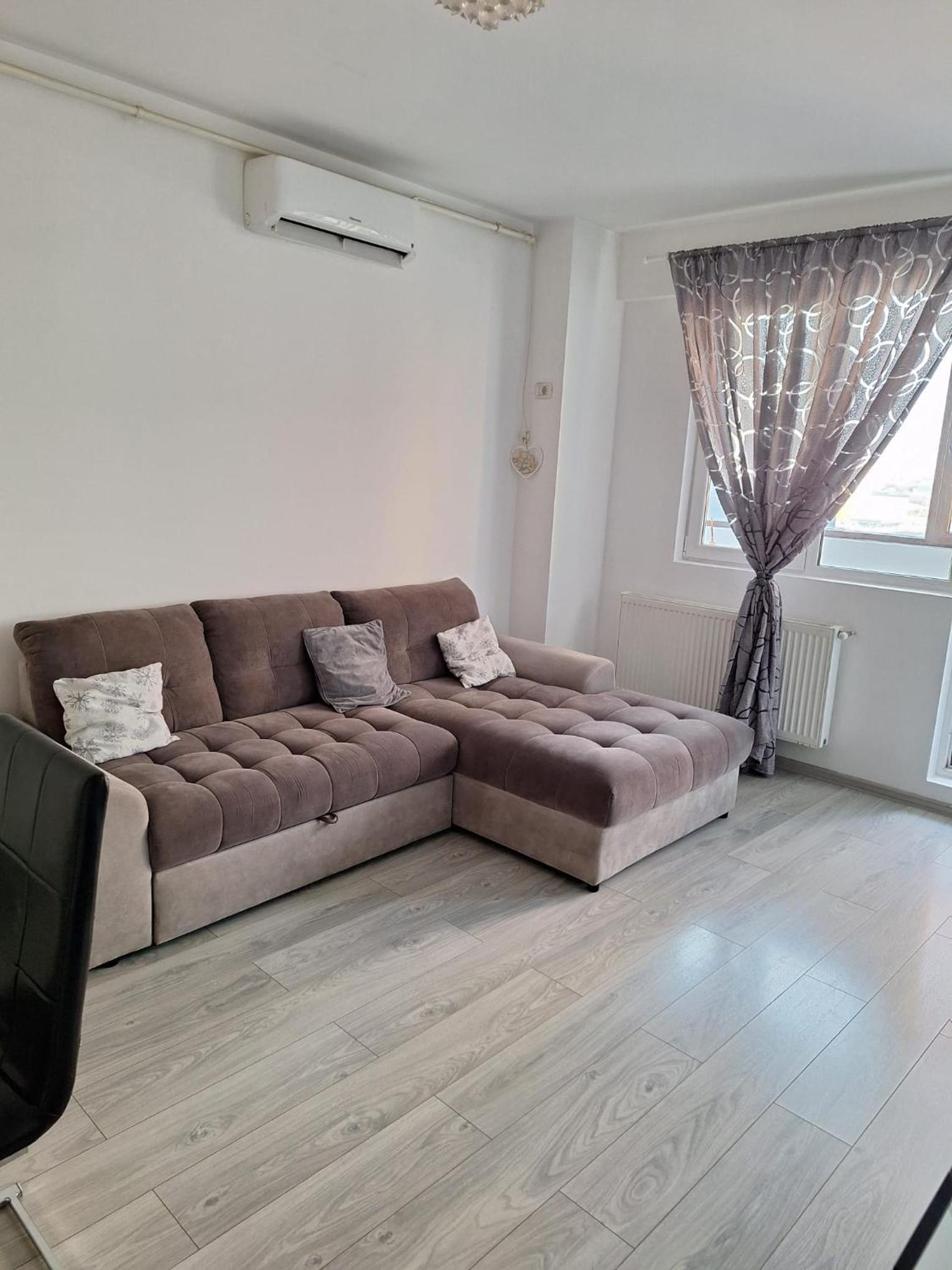 Luxury Daniel Apartament Residence Militari view 5