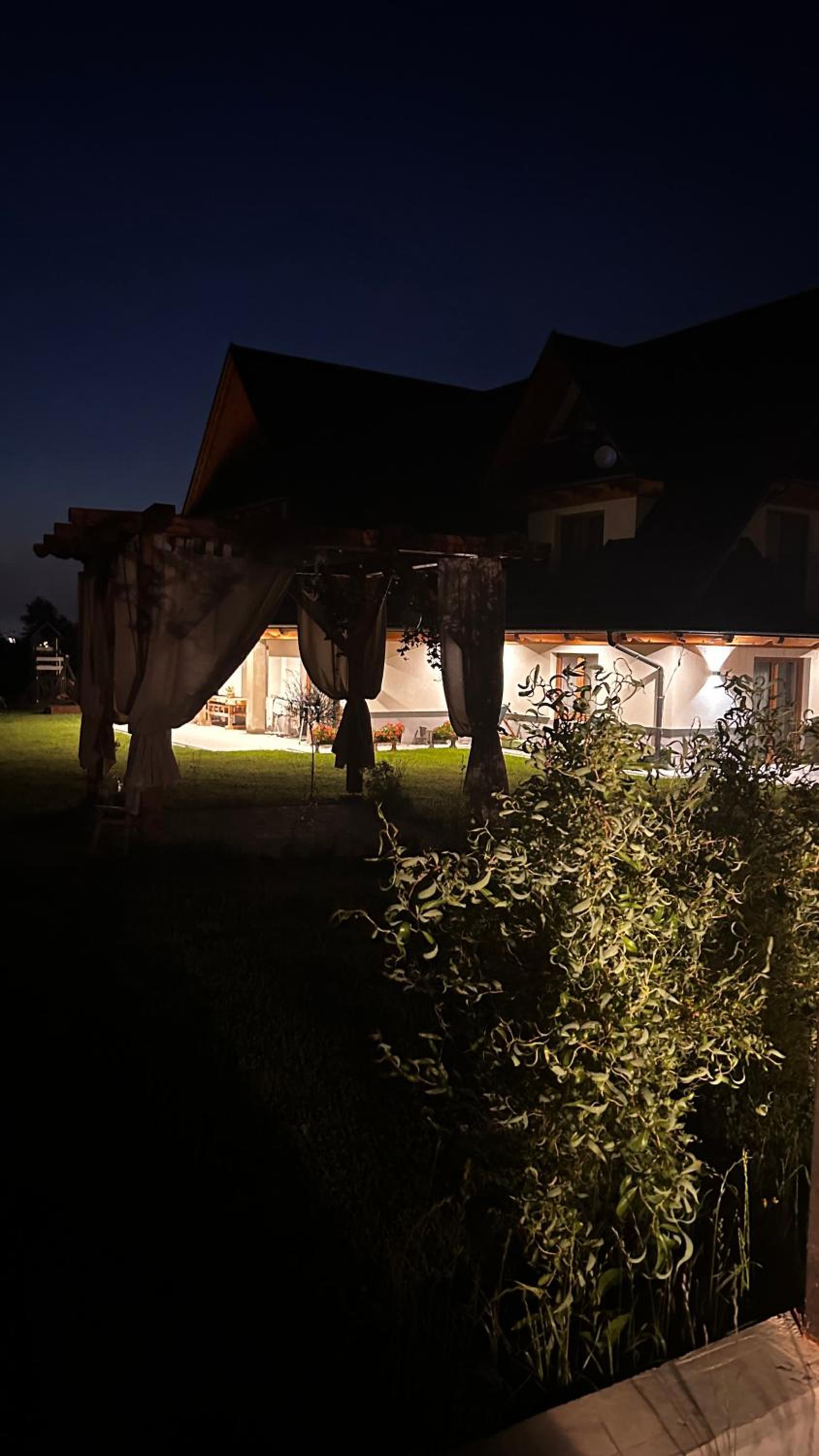 Dom Pod Wierzbami, balia ogrodowa , zniżki na termy