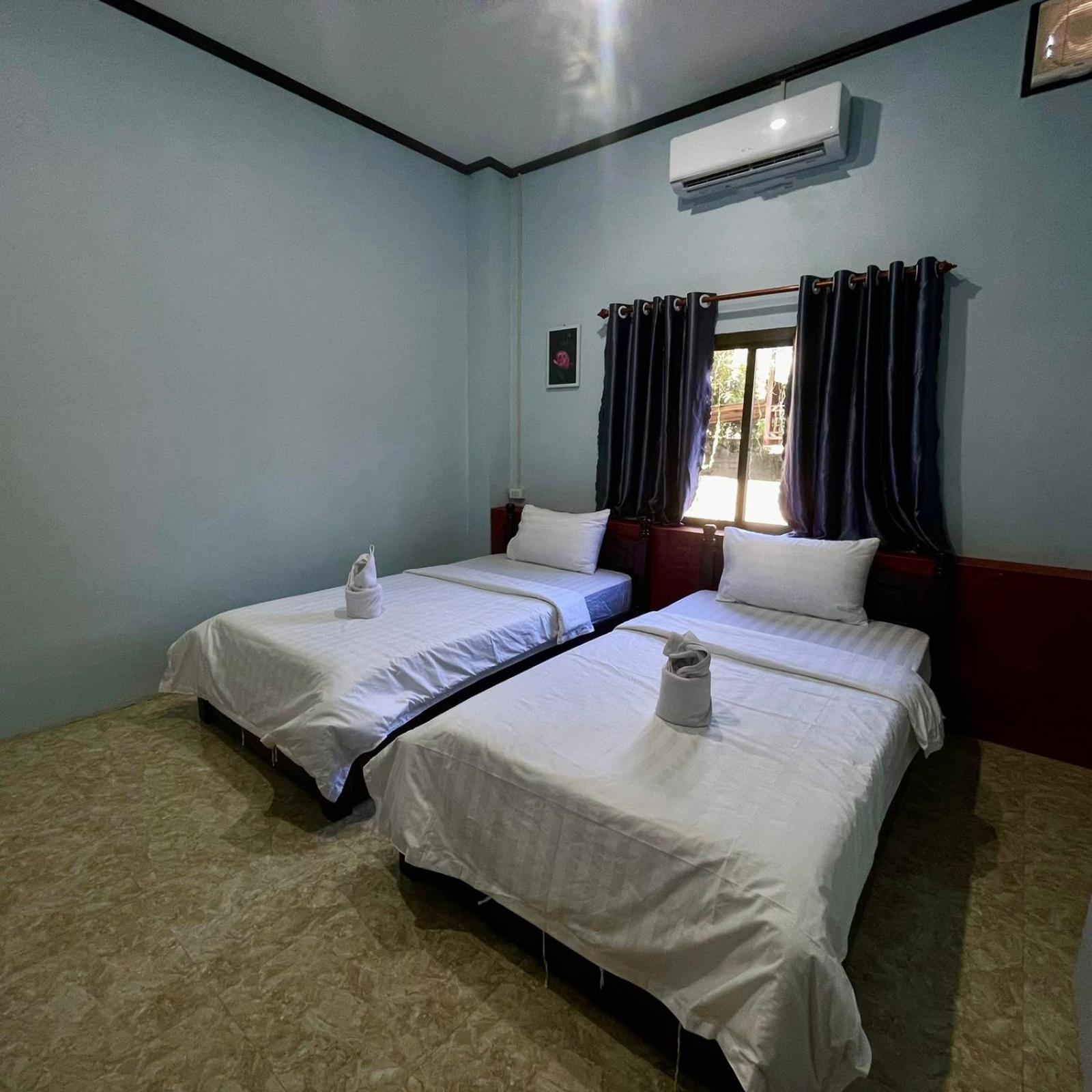 Smile Guesthouse VangVieng