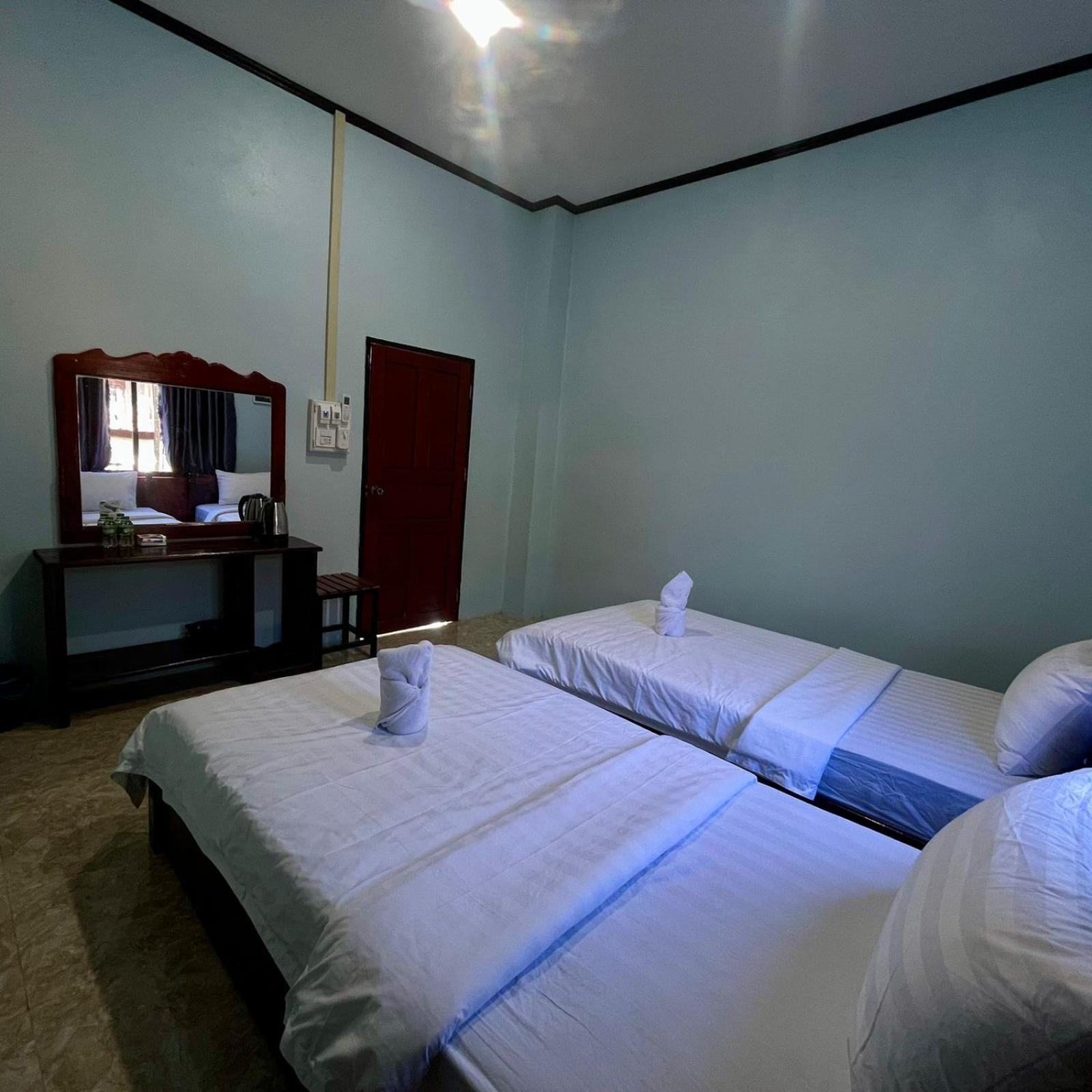 Smile Guesthouse VangVieng