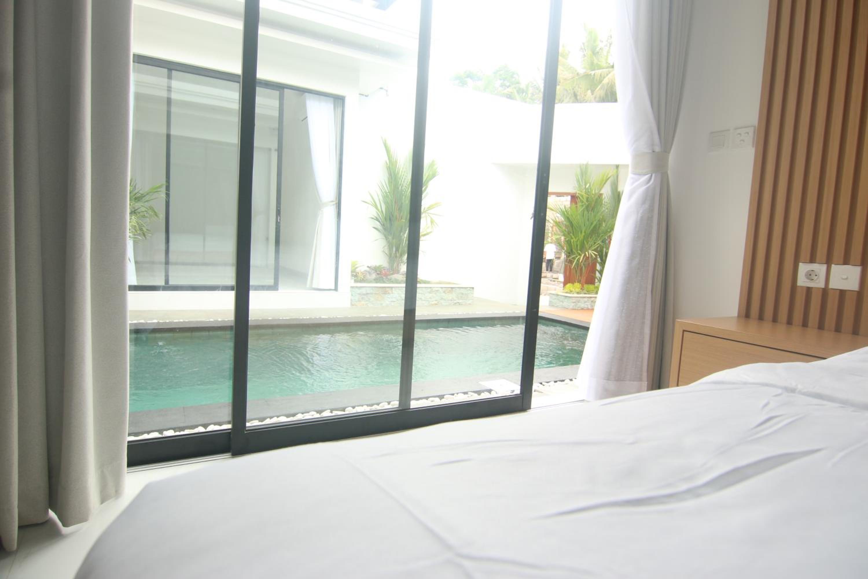 NadyaJayaLuxury Villa