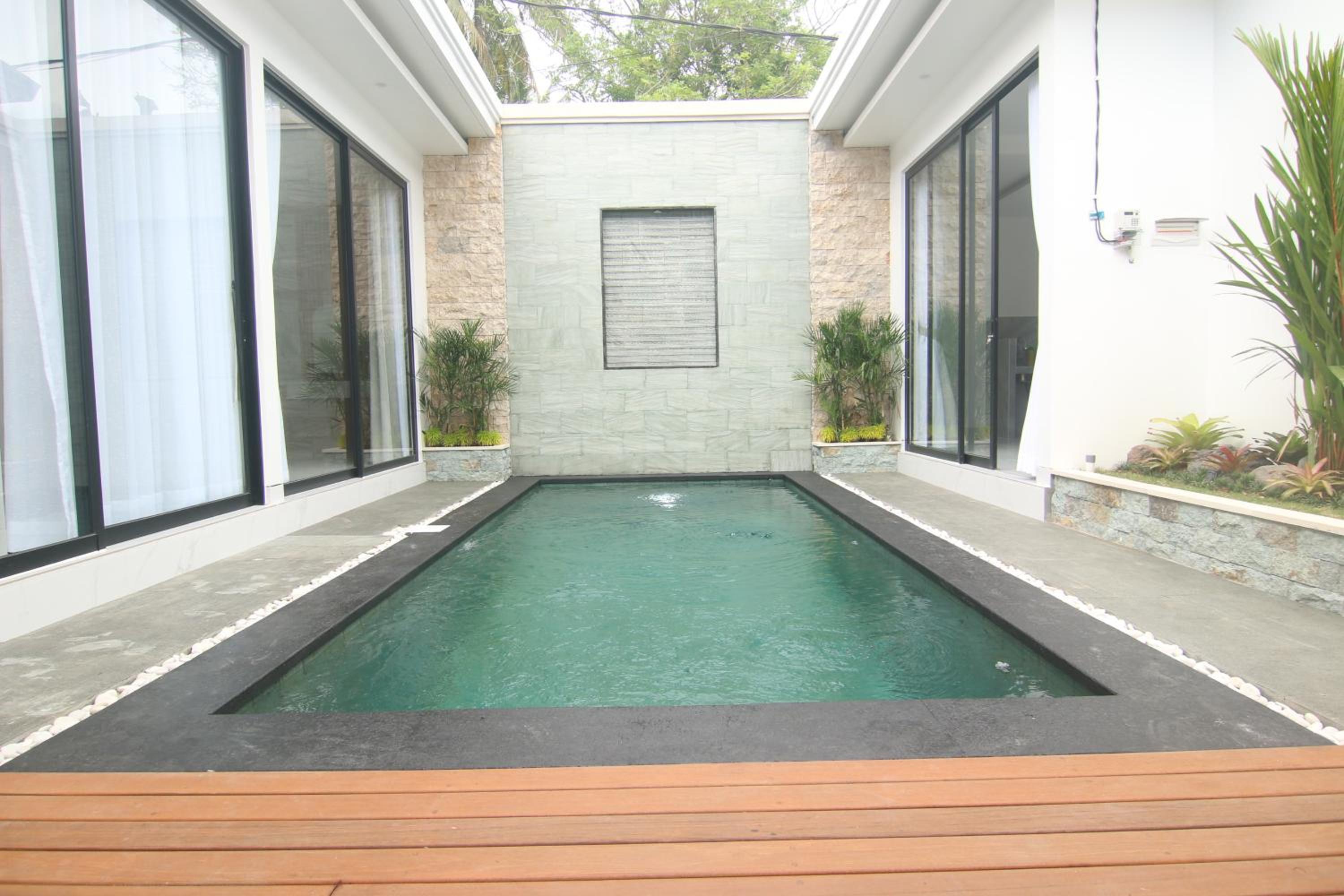 NadyaJayaLuxury Villa
