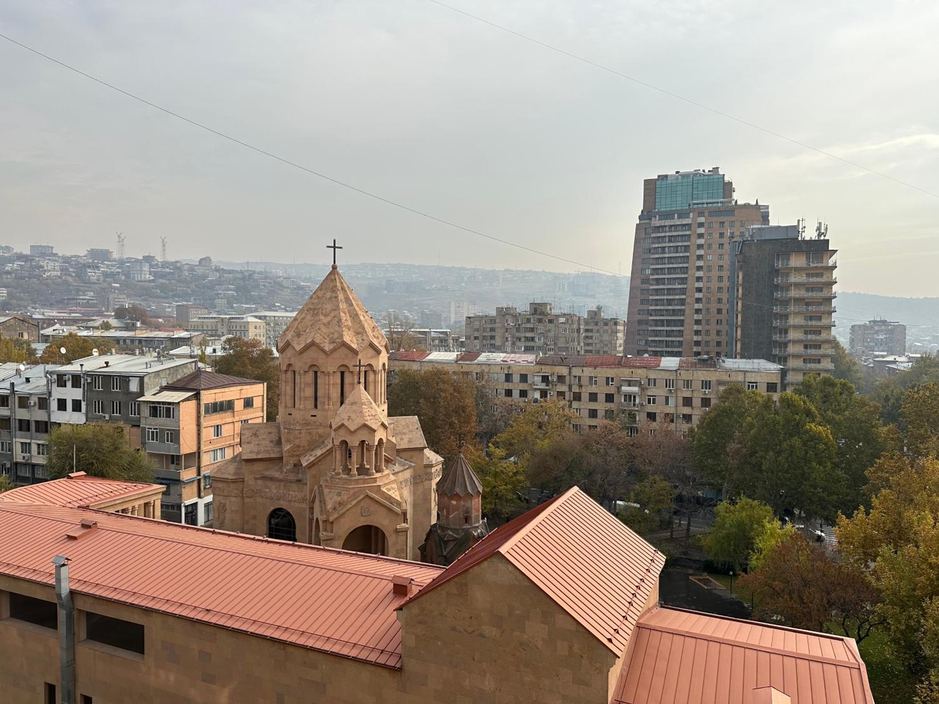 RARE FIND! UNBEATABLE LOCATION! FIVE STARs, SPARKLING APARTMENT IN THE HEART OF YEREVAN!
