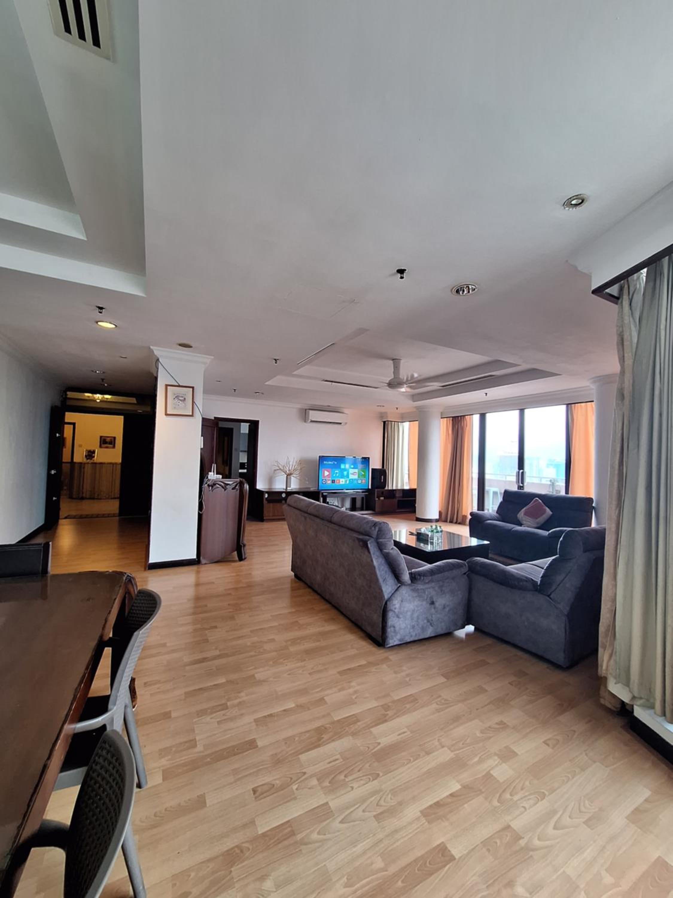Berjaya Times Square Service Apartment, Bukit Bintang, KL