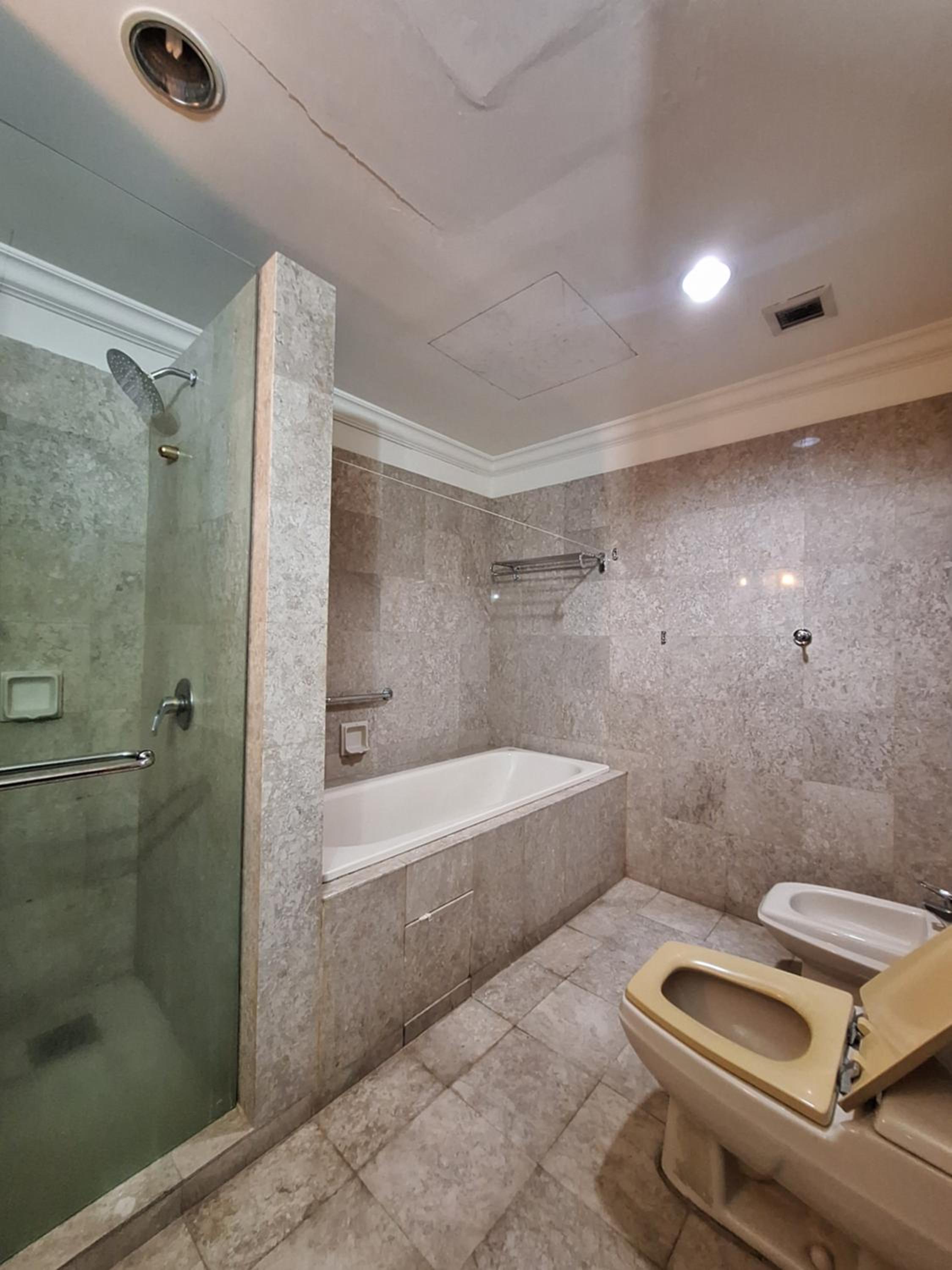 Berjaya Times Square Service Apartment, Bukit Bintang, KL
