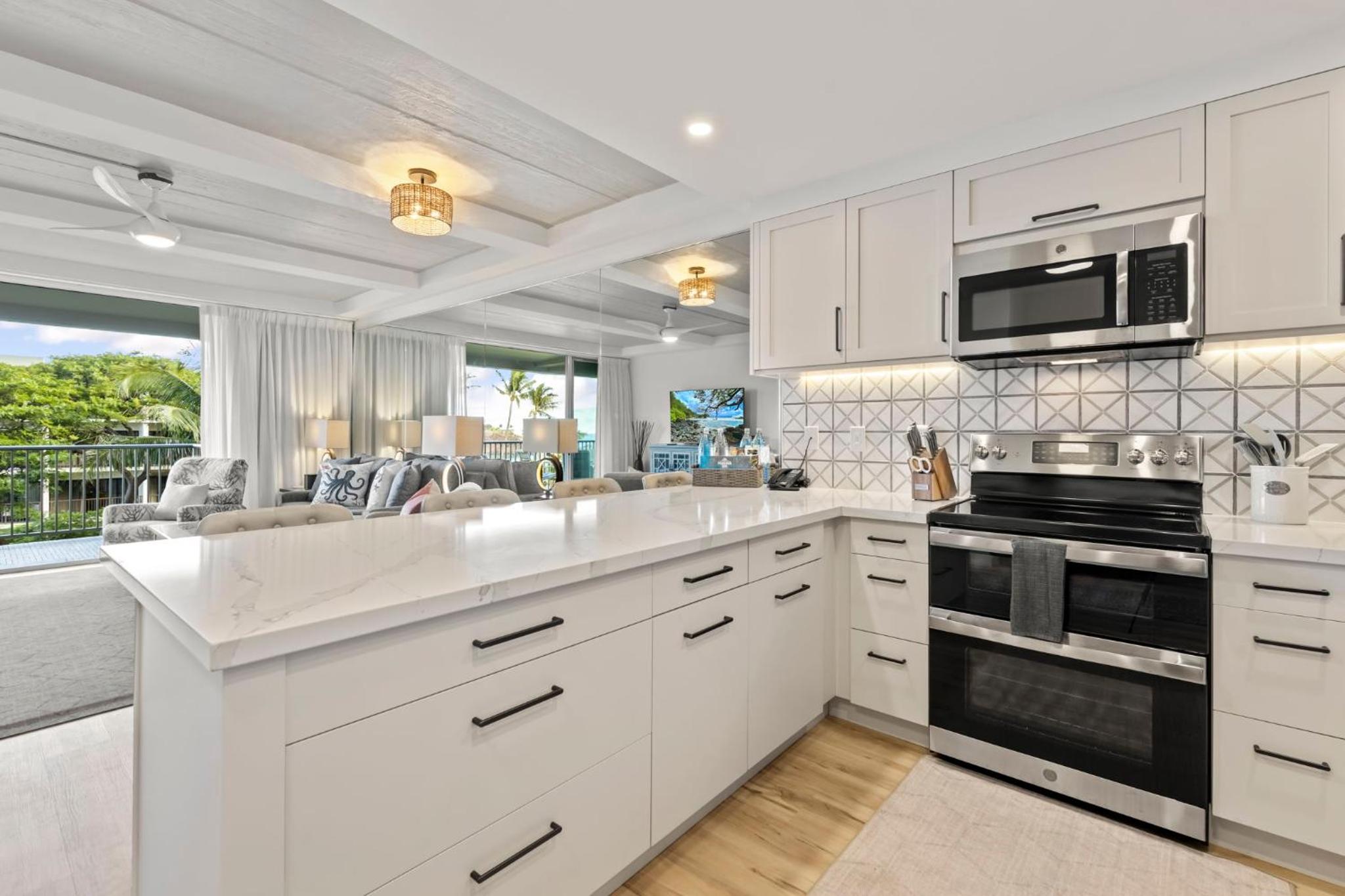 Maui Vacations - Whaler Resort 508- Fully remodeled Whaler condo, stunning Kaanapali Beach Black Rock view - Property Image 40