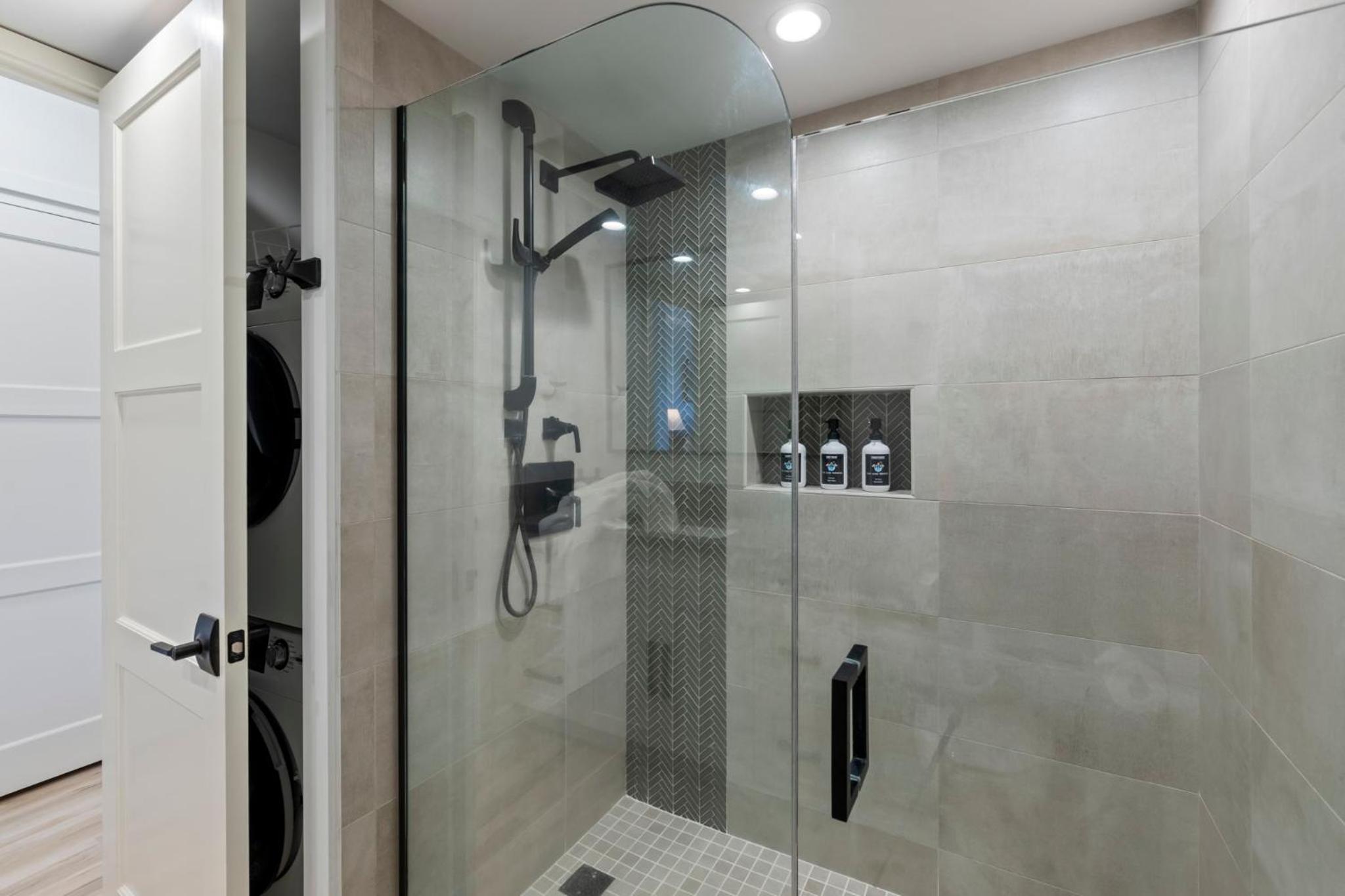 Maui Vacations - Whaler Resort 508- Fully remodeled Whaler condo, stunning Kaanapali Beach Black Rock view - Property Image 7