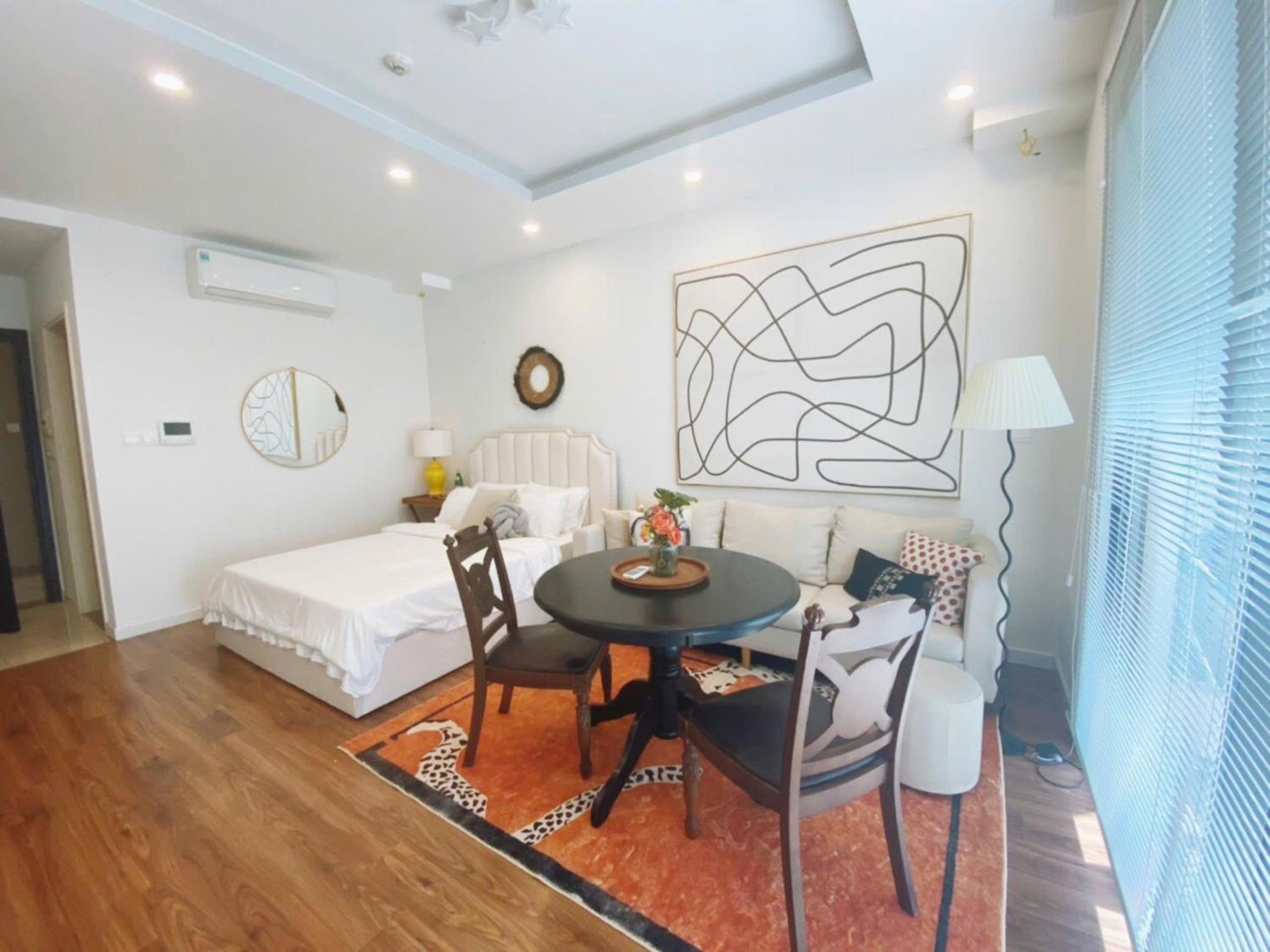 Sunny - D'capitale Tranquil Suites