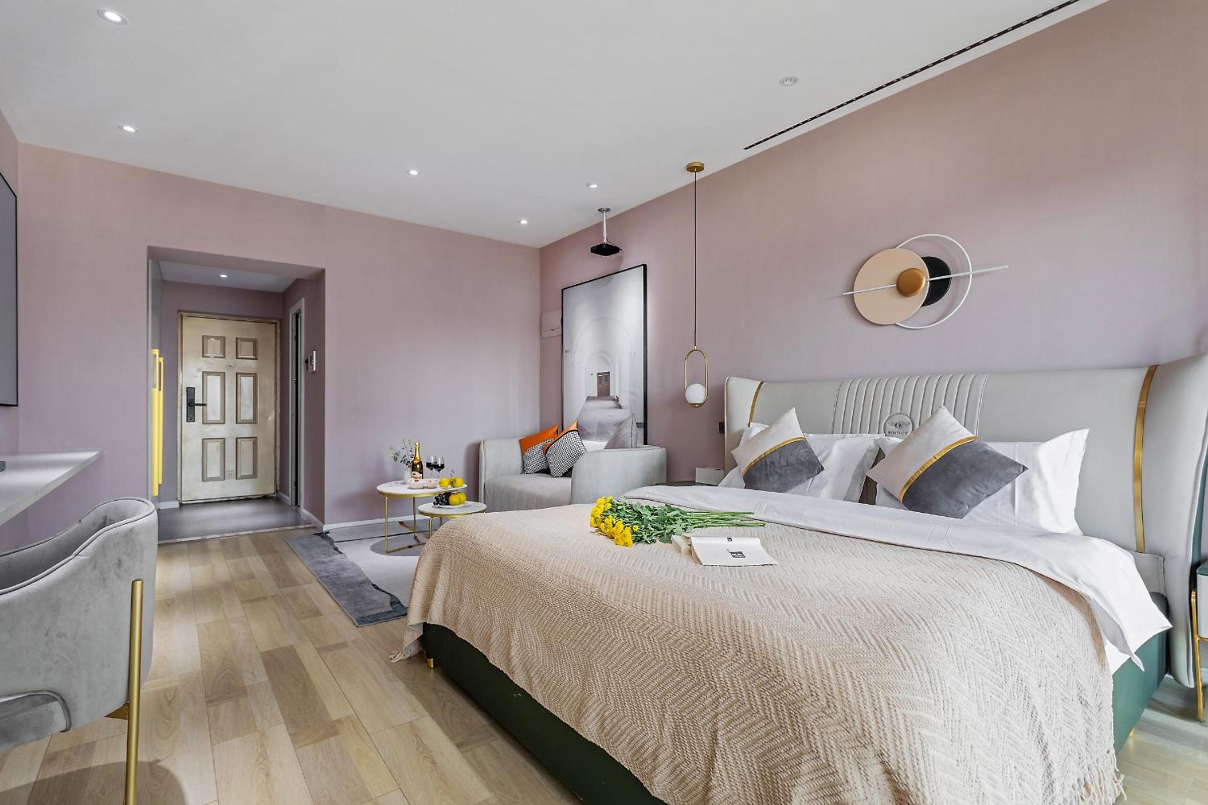 Kunming Qicaimen Shangpin Apartment