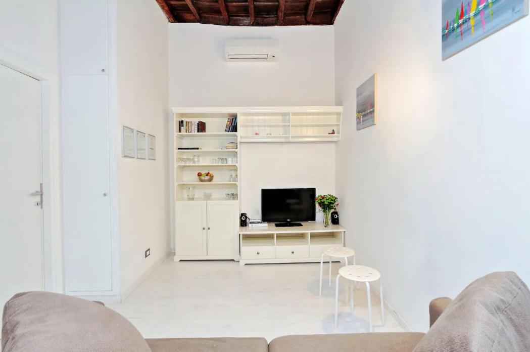 Campo de fiori charm apartment