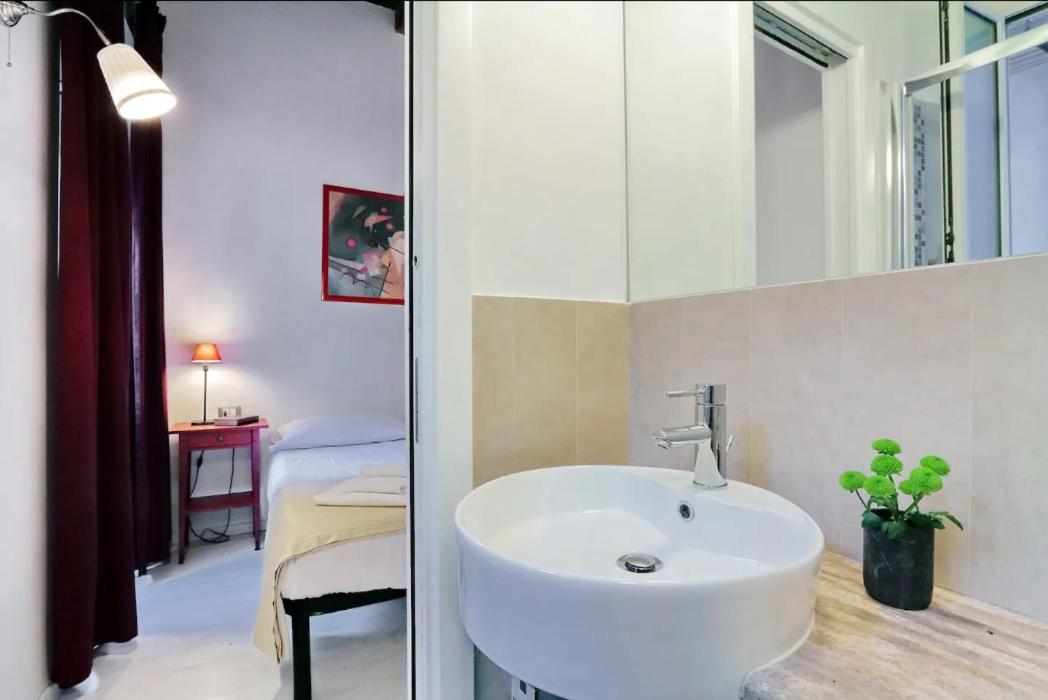Campo de fiori charm apartment