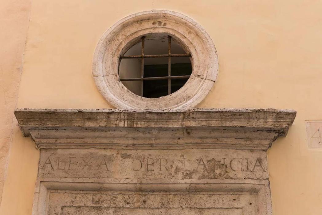 Campo de fiori charm apartment