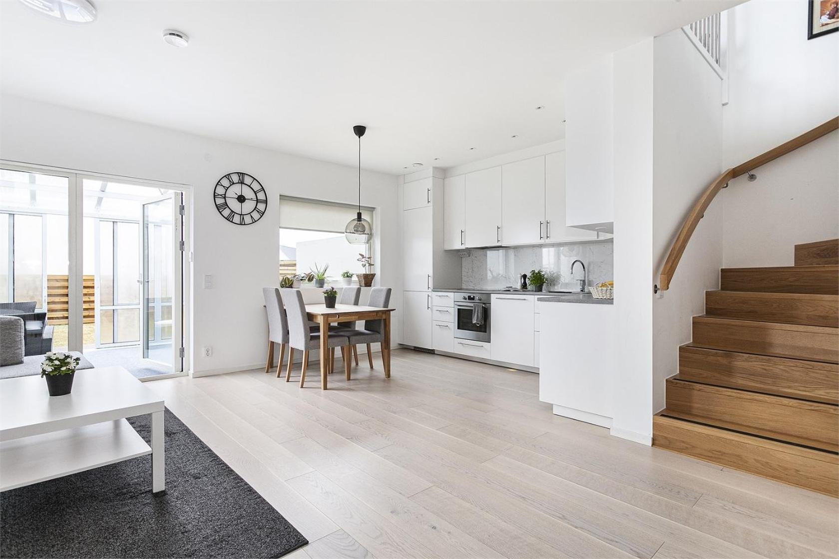 Brand new house waiting for you! view 2