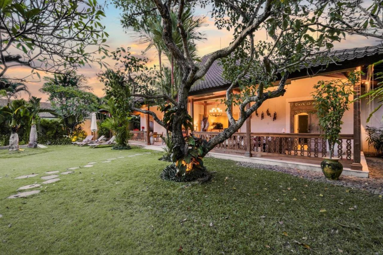 4 BR Brown Horses Private Pool Villa CYN view 3
