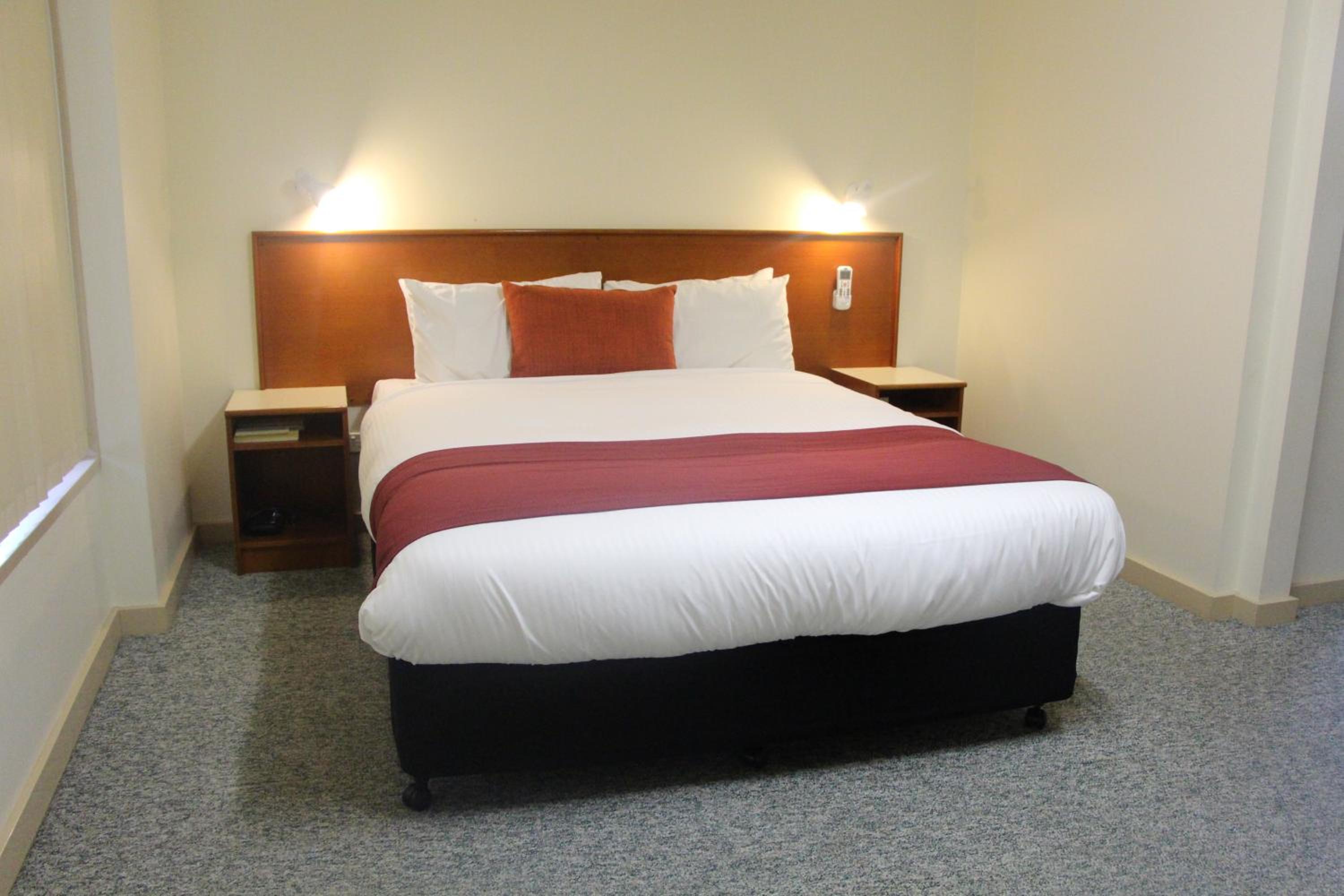 The Pioneer Way Motel