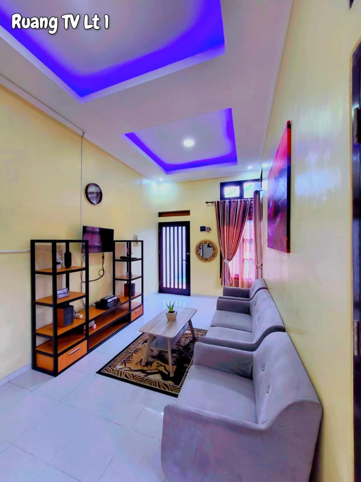 Adyvan Villa