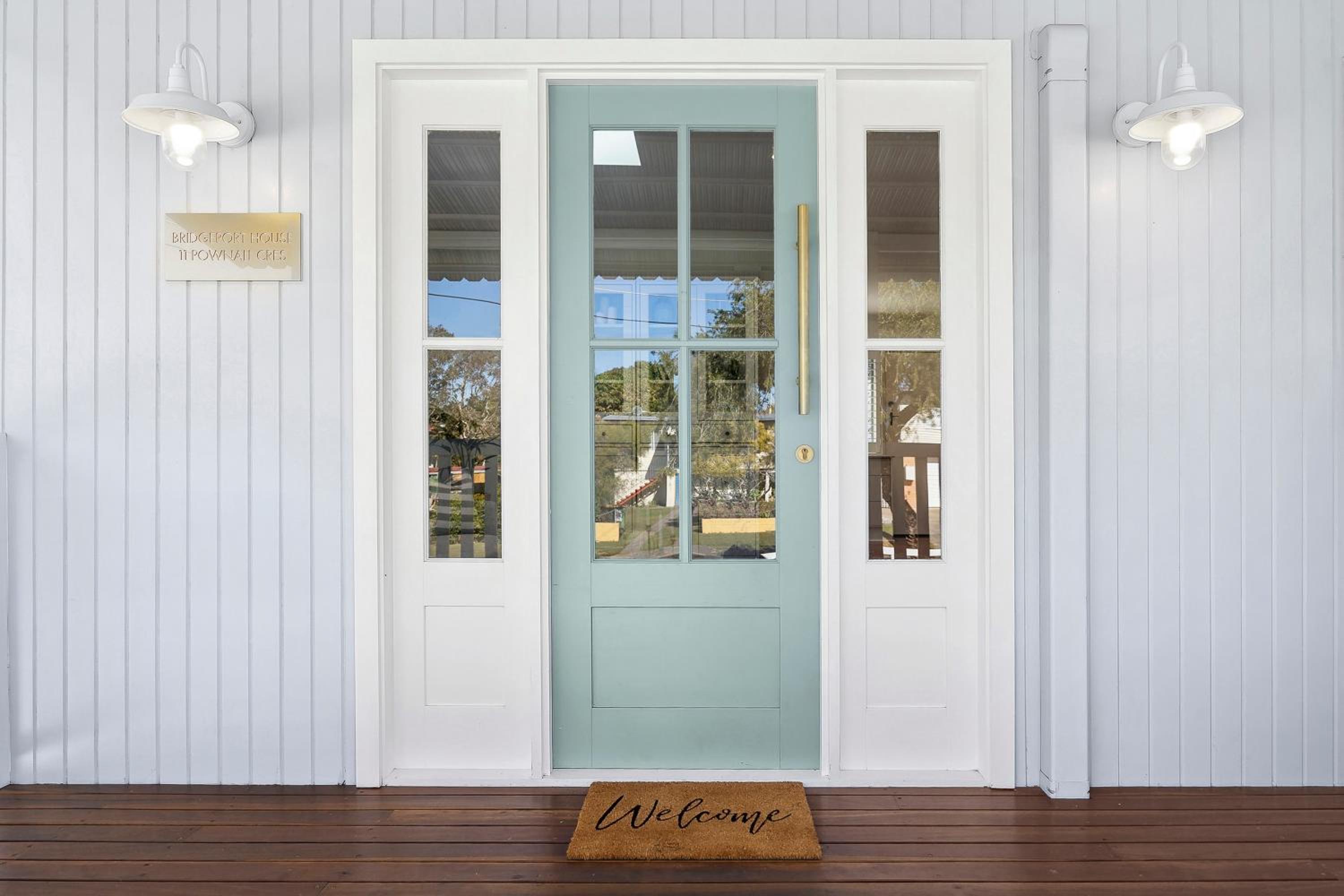 Bridgeport Pool Escape, Pets welcome - Sleeps 7