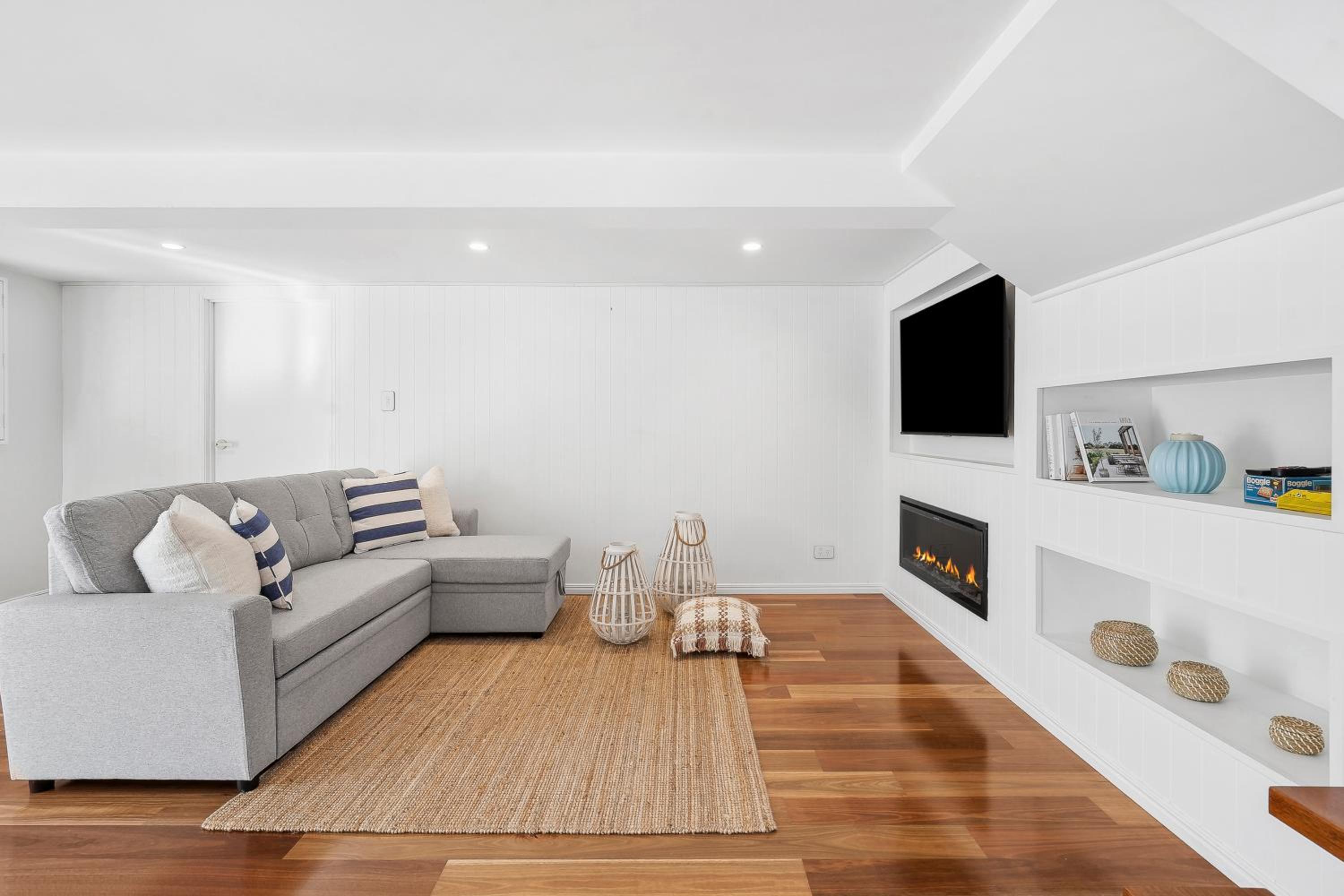 Bridgeport Pool Escape, Pets welcome - Sleeps 7