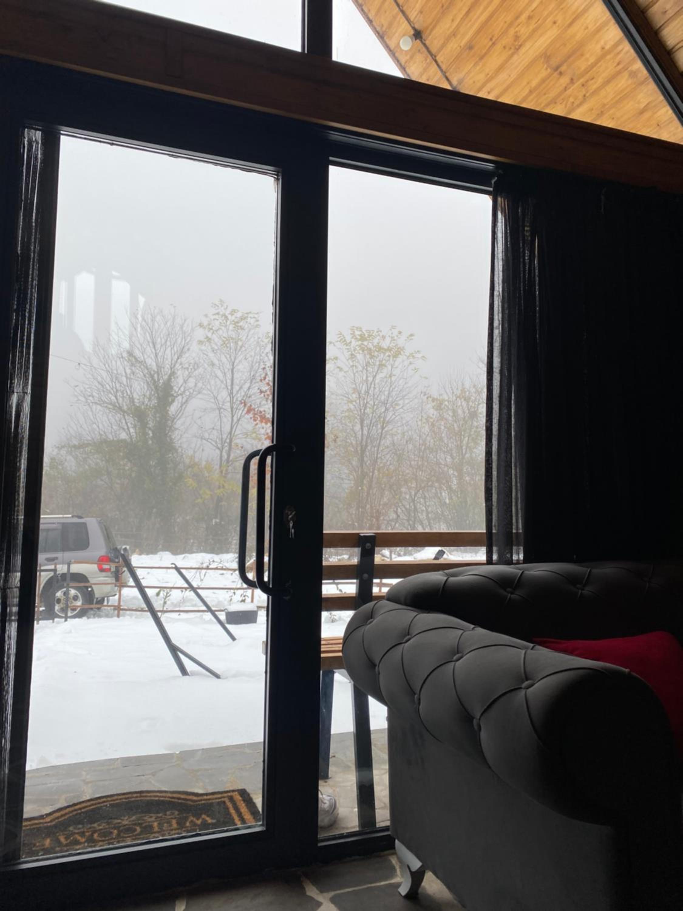 Katskhi Cottage 5 min to Katskhi Pillar, Private Patio with Kitchen view 2