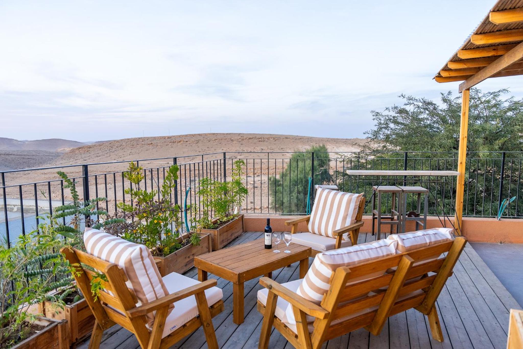 Mitzpe Ramon Desert Escape