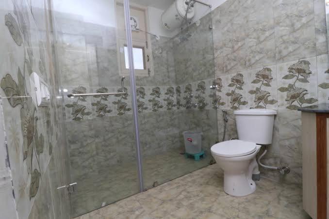 2 BHK Serviced Apartments I Mountain View I The Western Heights I By Exotic Stays view 5