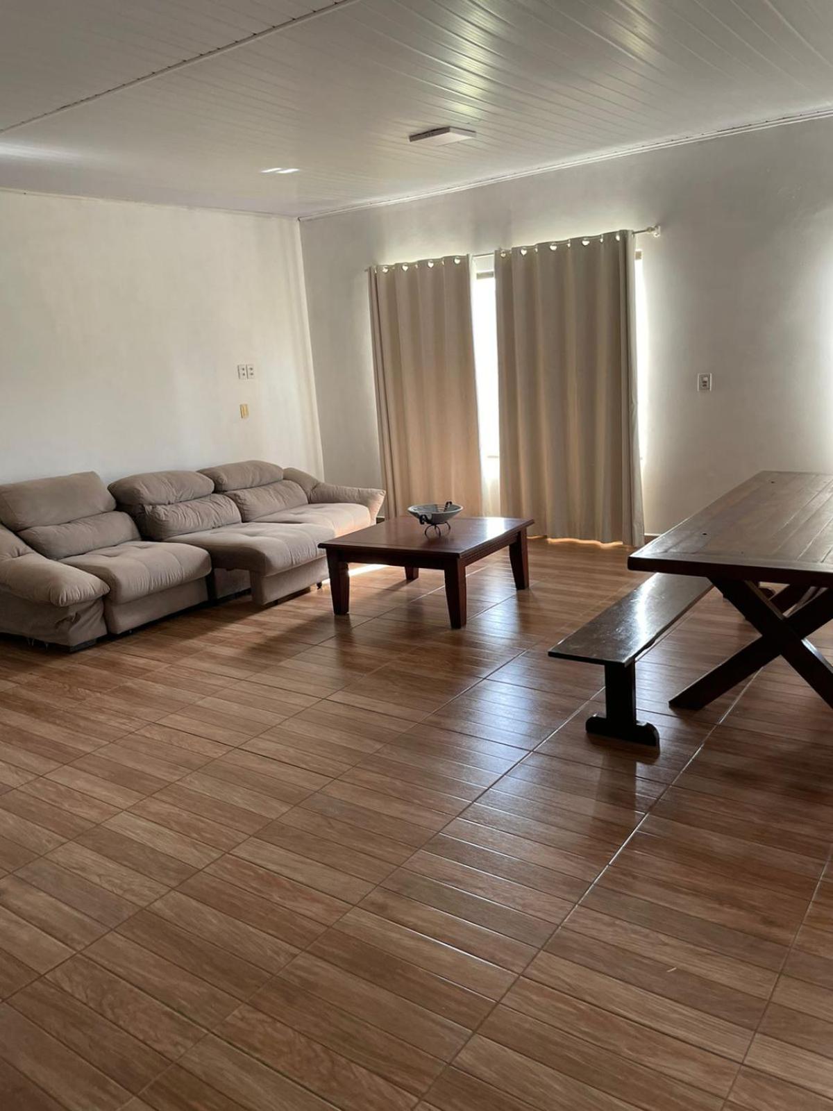 Edmar e Camilly House