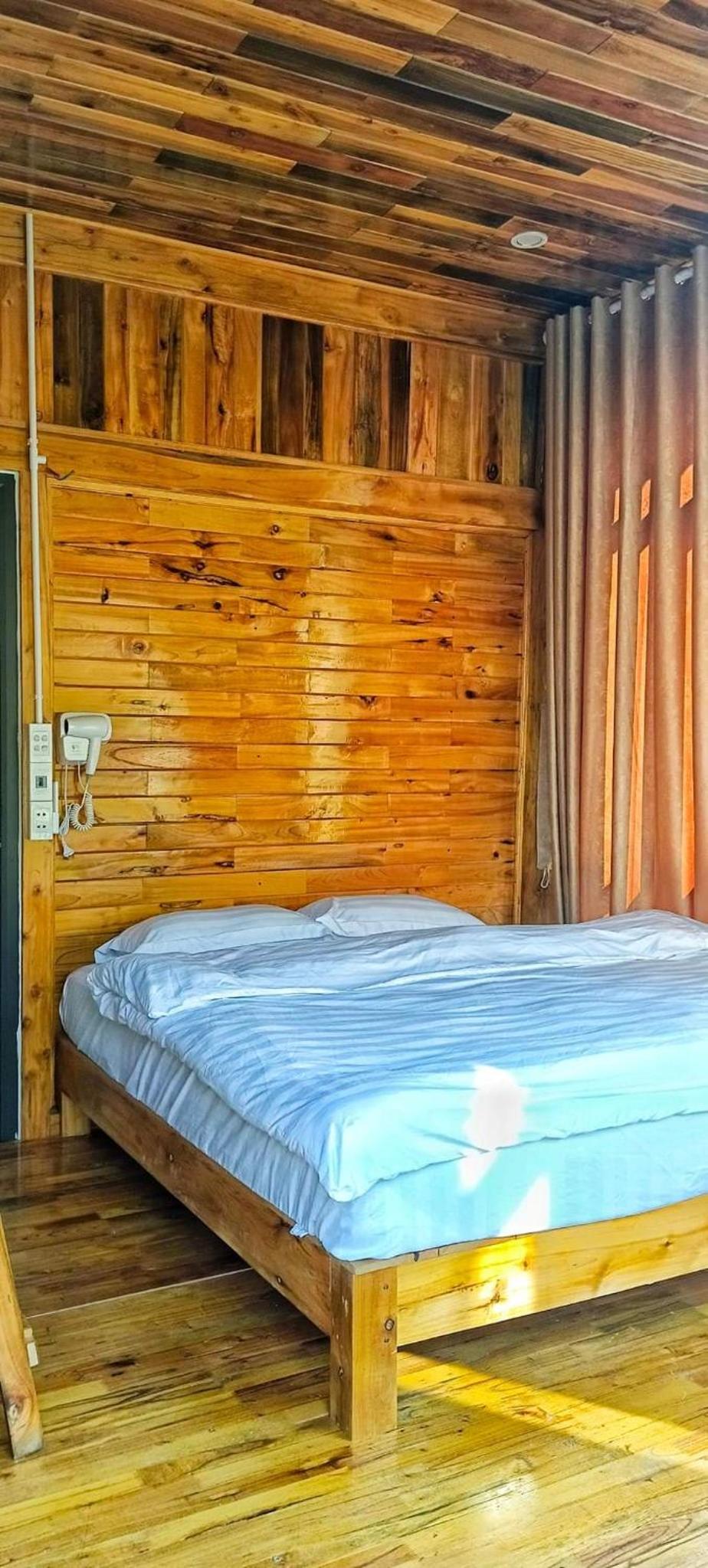Xóm Mới HomeStay view 3