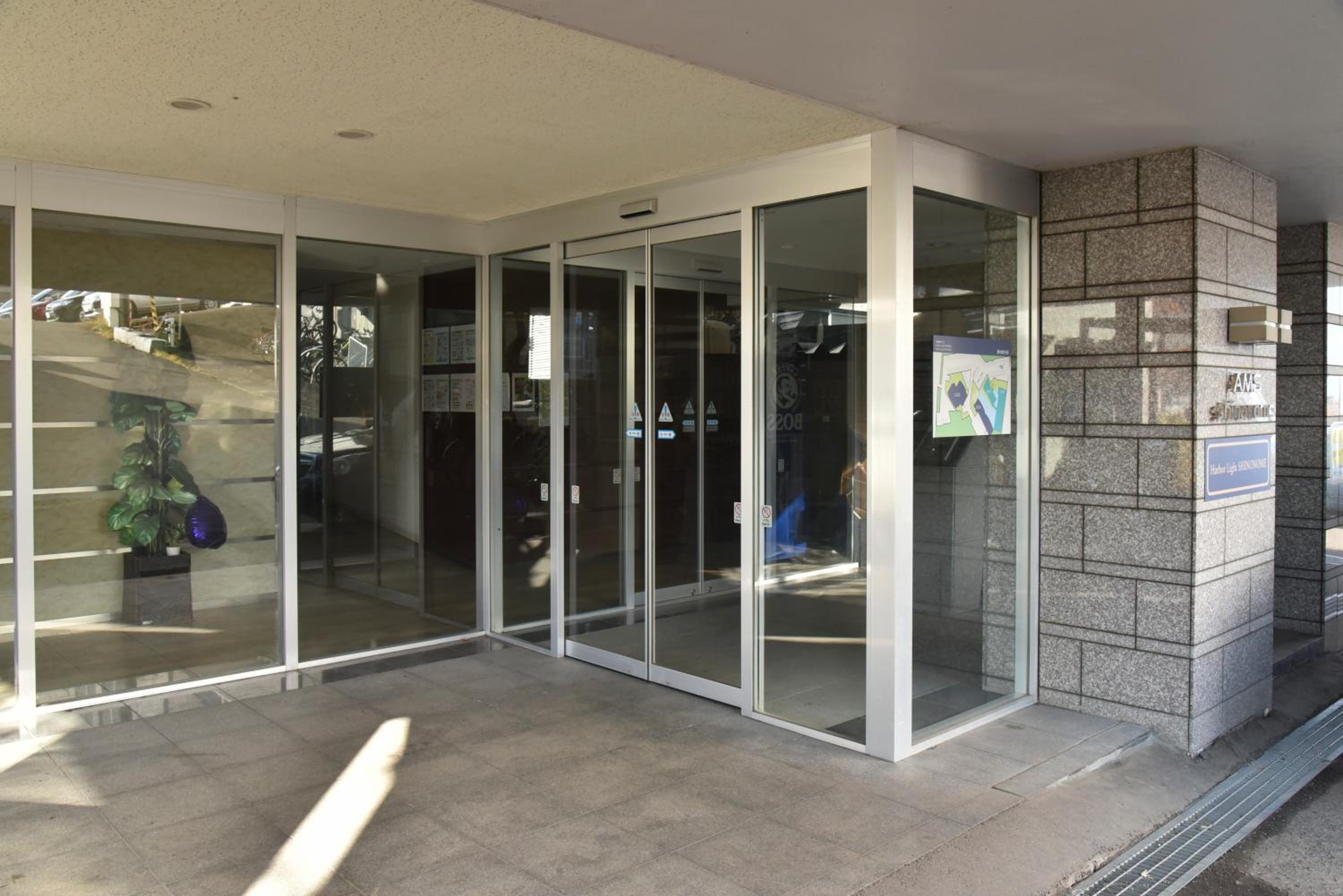 O2 capsule house OTARU view 2